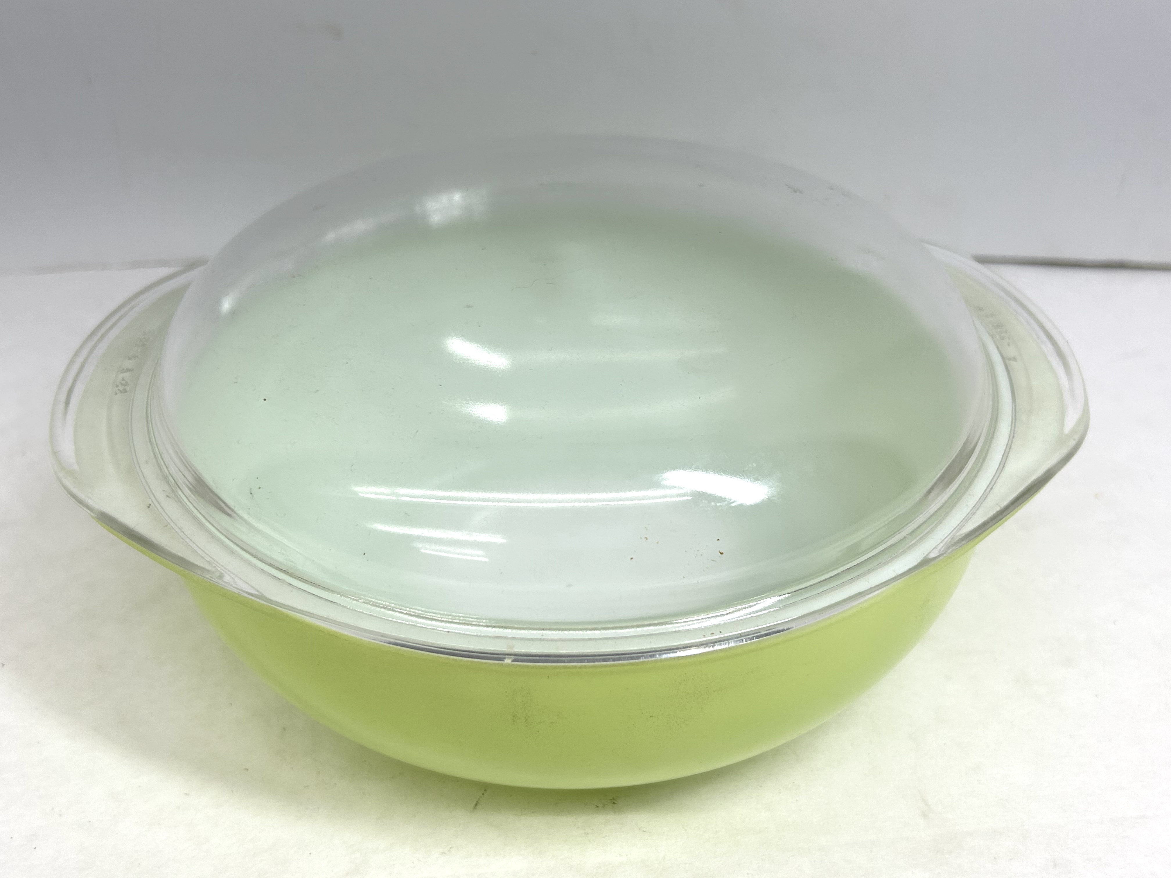 PYREX LIME GREEN GLASS CASSEROLE, 1960S
