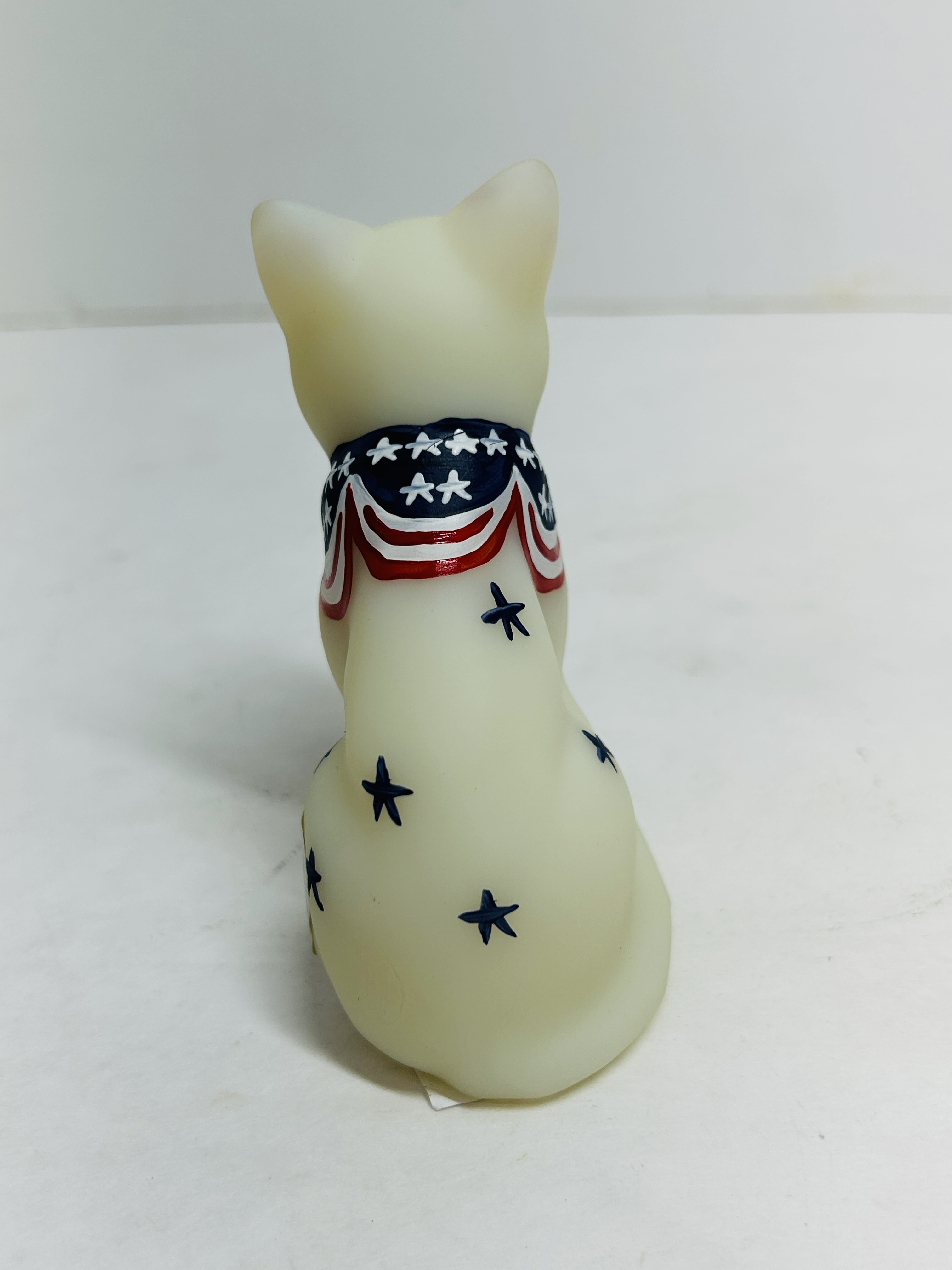 FENTON PATRIOTIC WHITE SATIN CAT