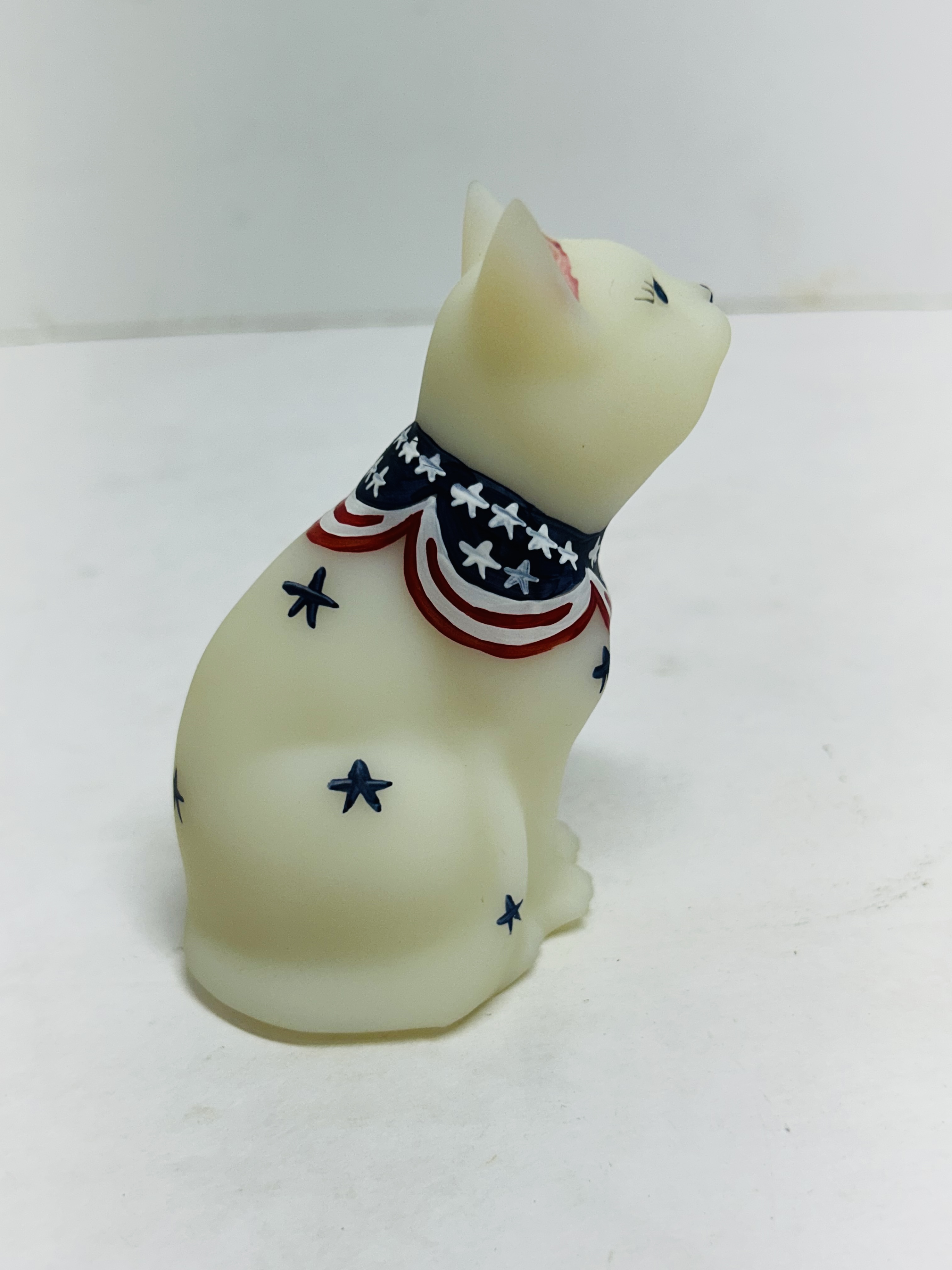 FENTON PATRIOTIC WHITE SATIN CAT
