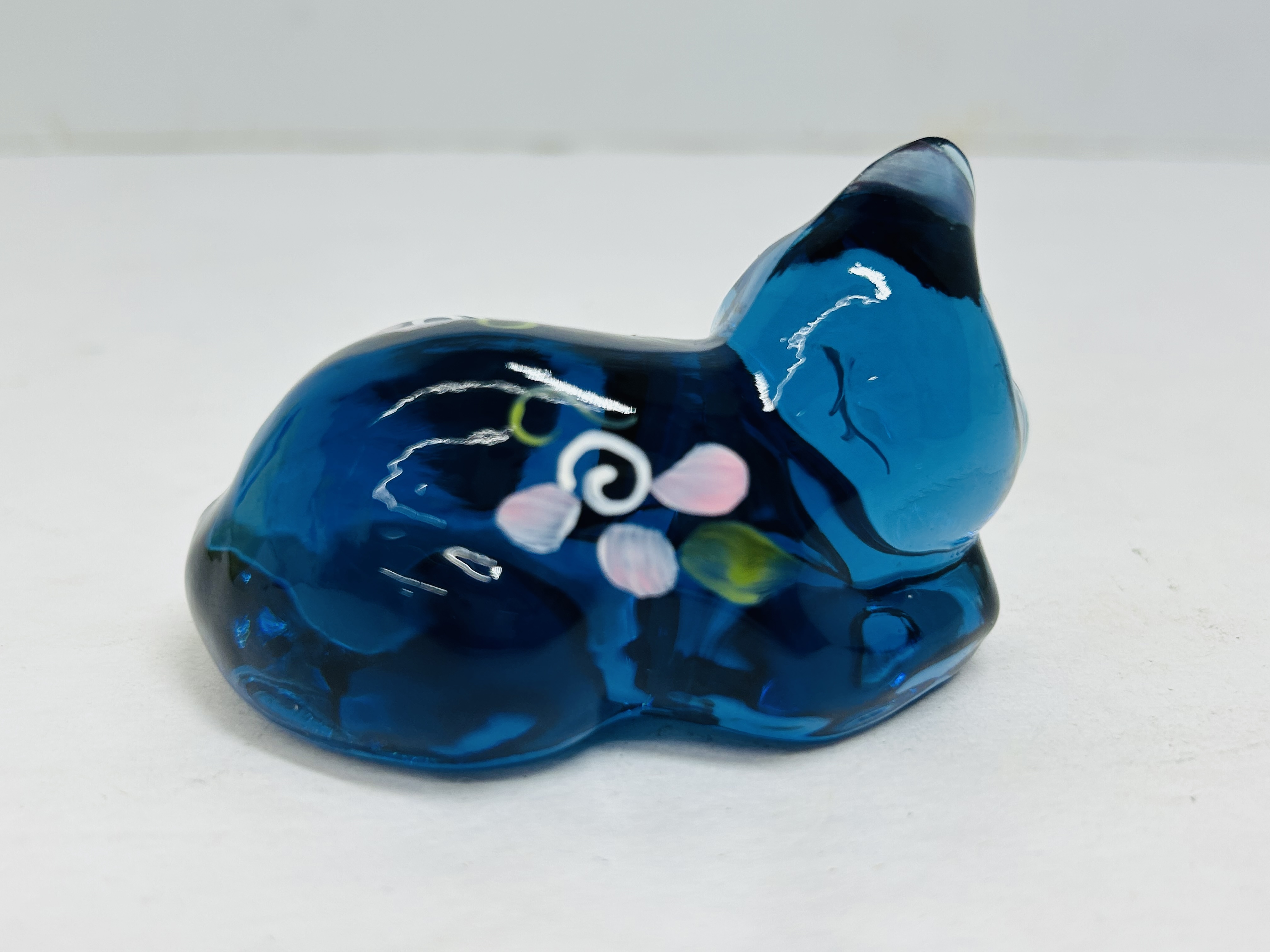 FENTON COBALT GLASS SLEEPING CAT, C. 1995