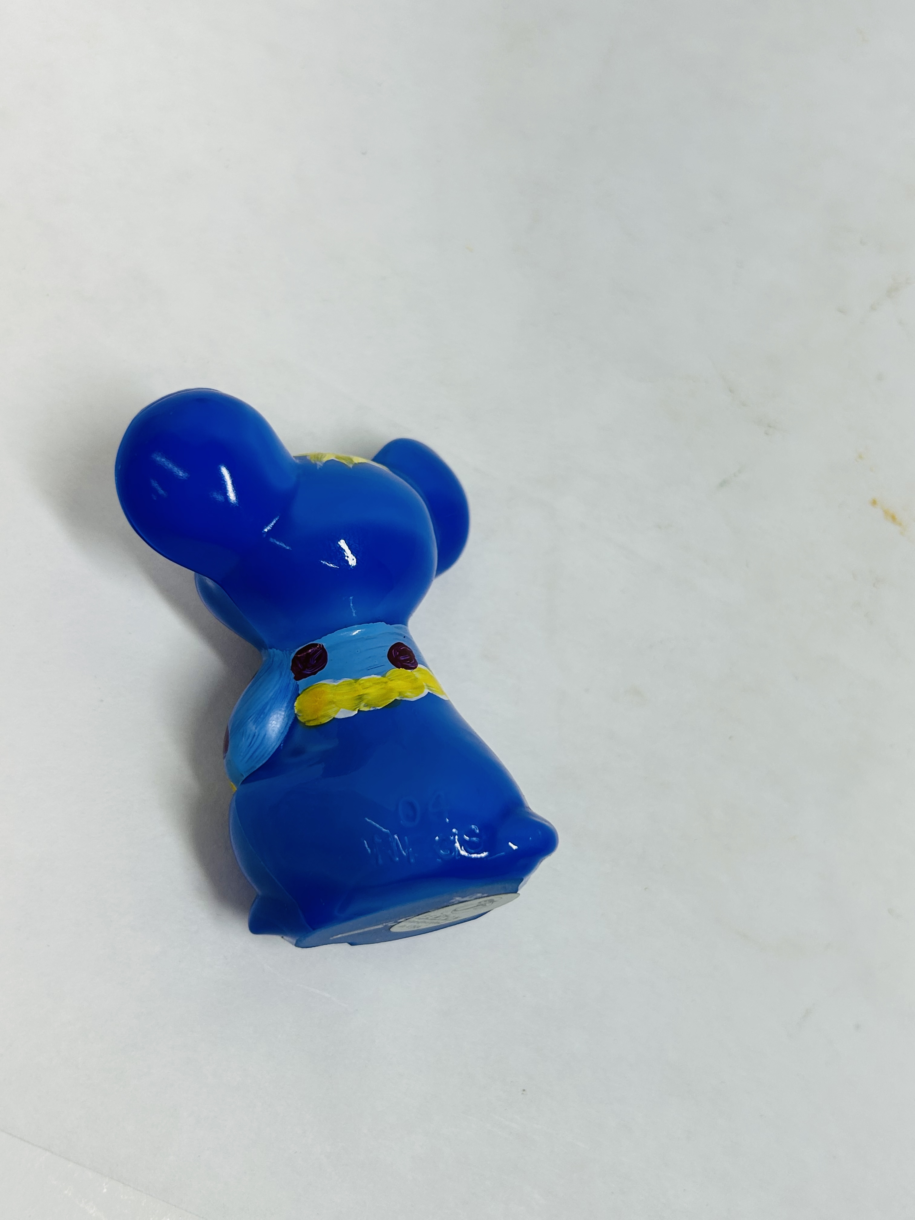 FENTON CLOWN MOUSE ART GLASS, 2004