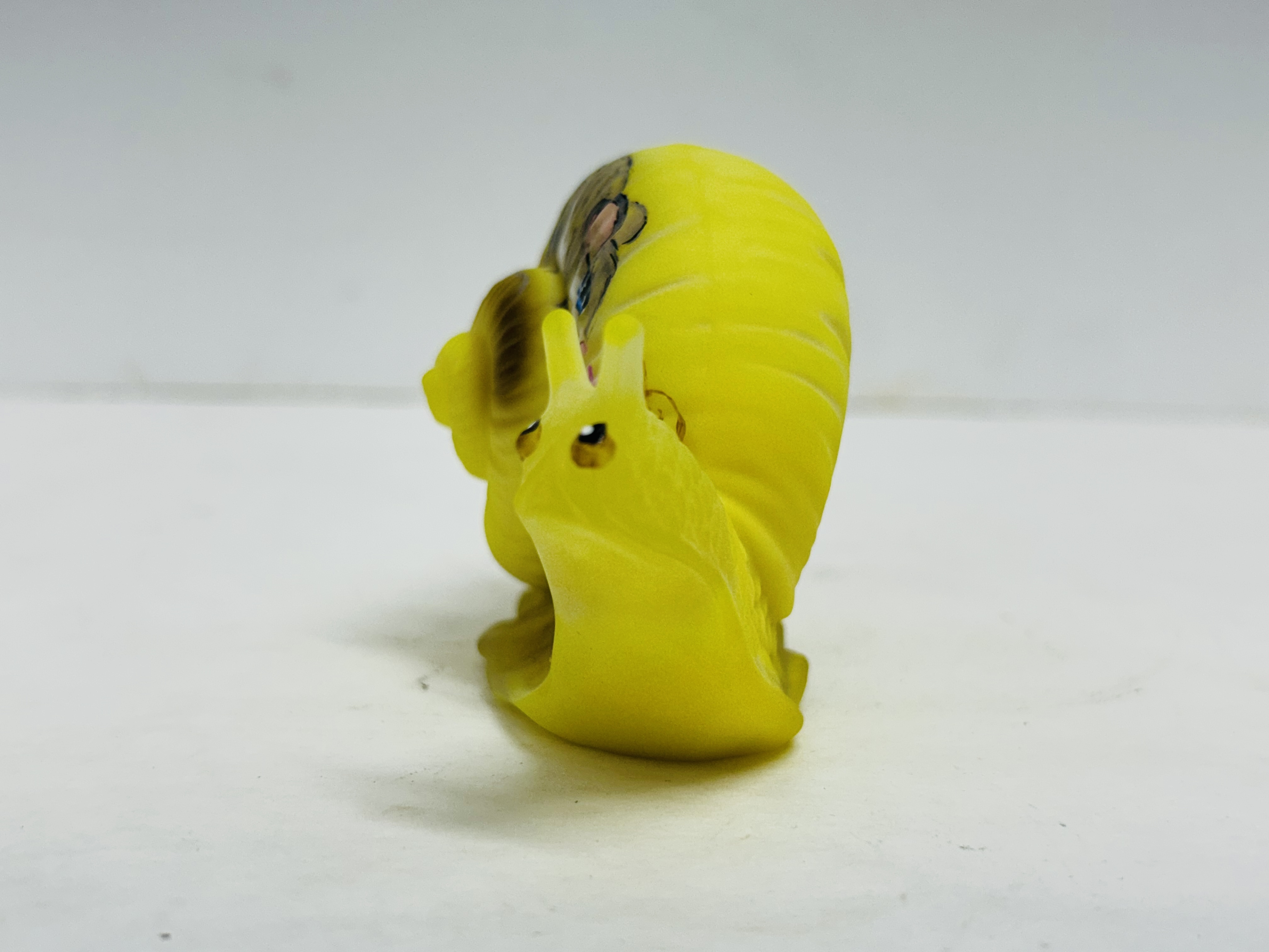FENTON YELLOW GLASS SNAIL, 2024