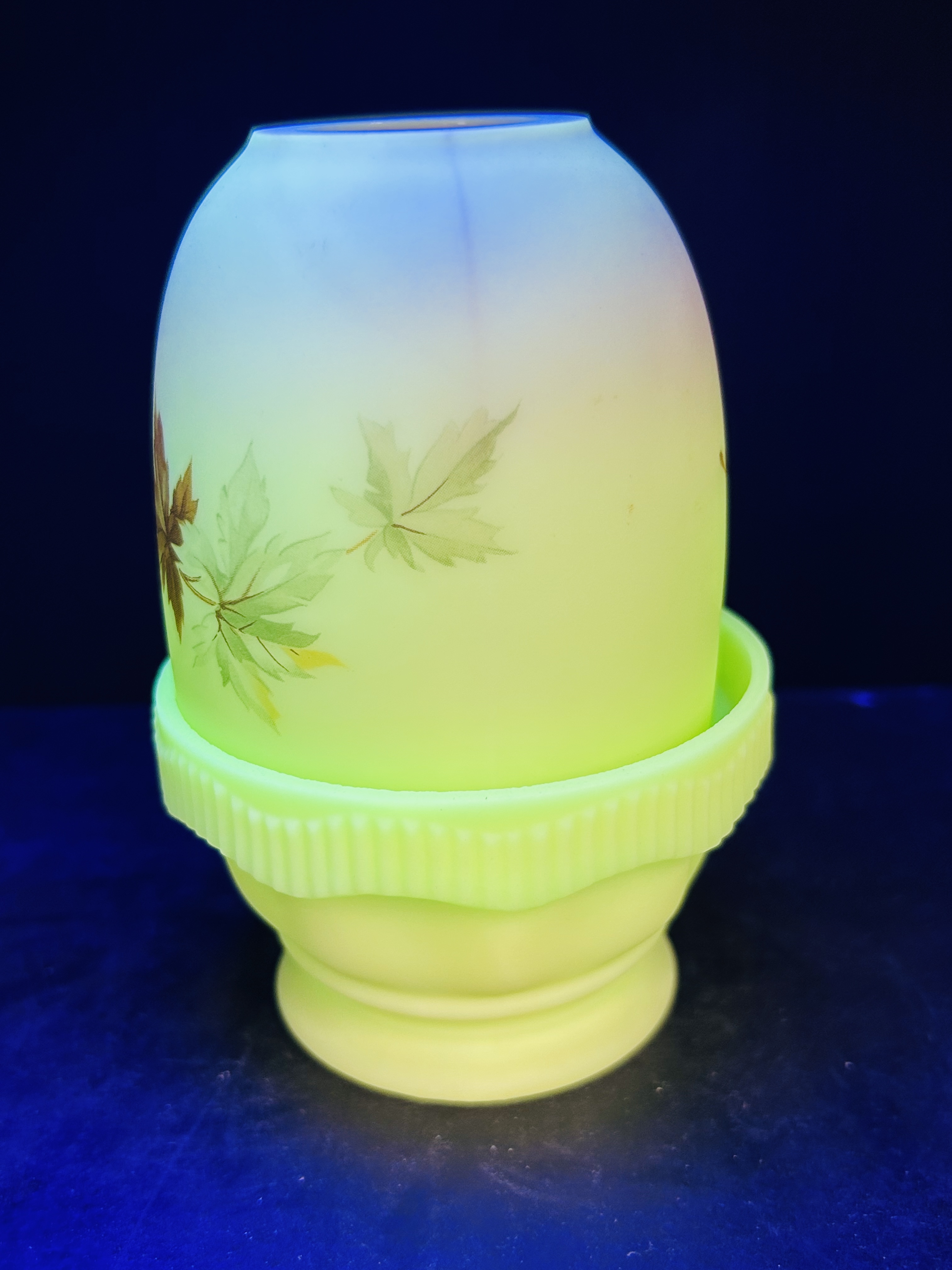 FENTON BURMESE FAIRY LAMP