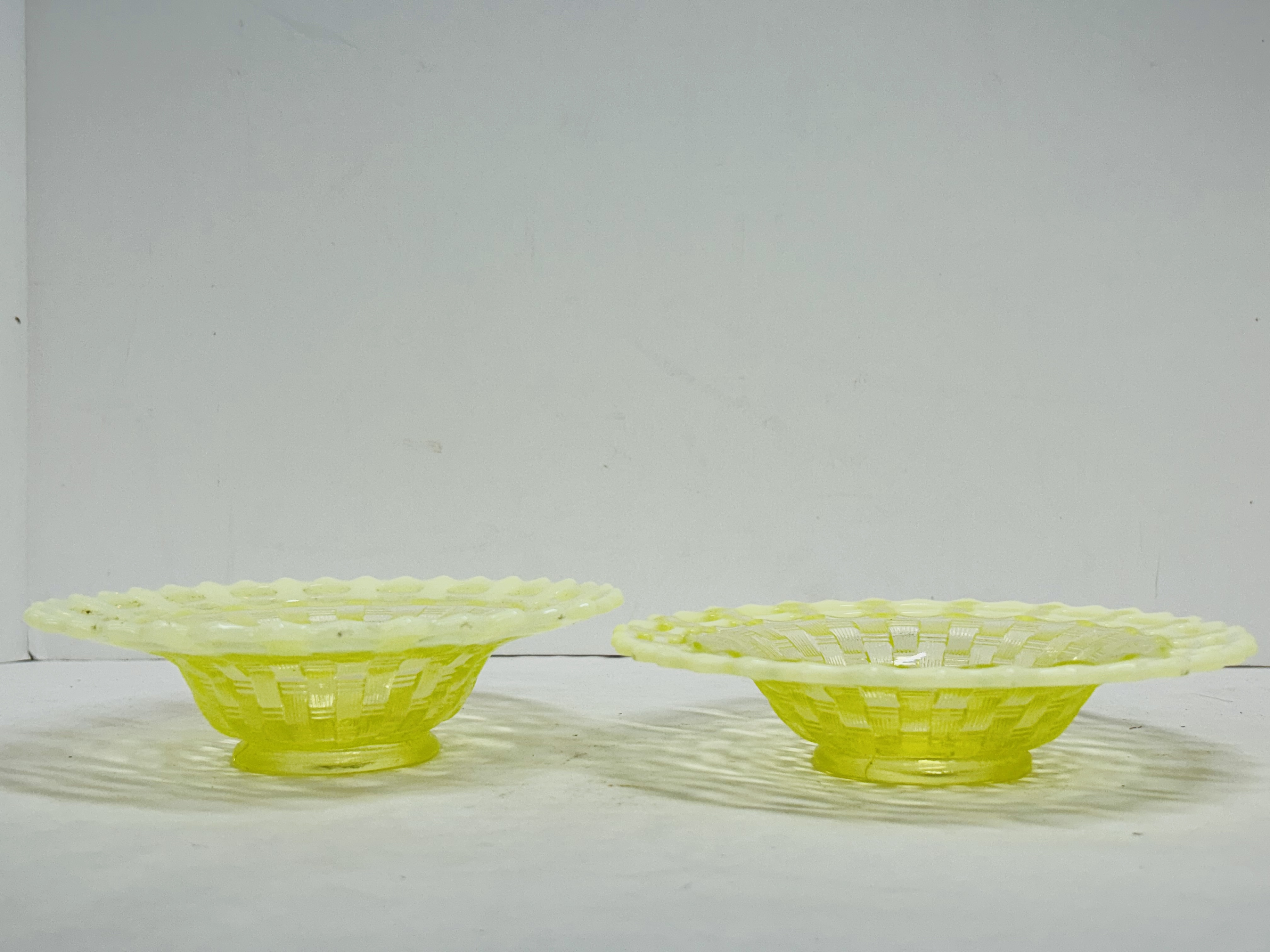 FENTON OPALESCENT URANIUM BOWLS, C.1950