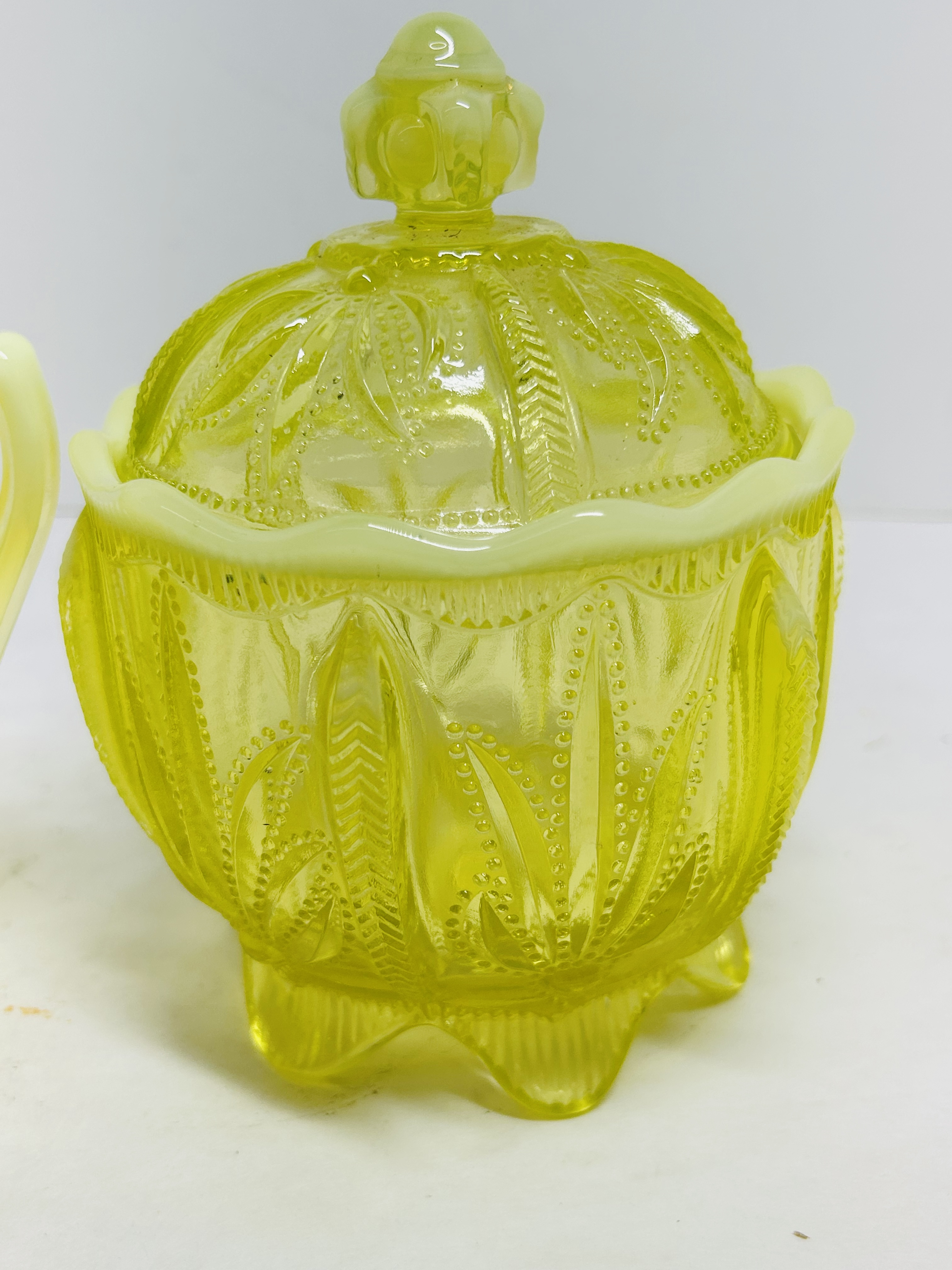 NORTHWOOD ATTRIBUTED VASELINE GLASS SET