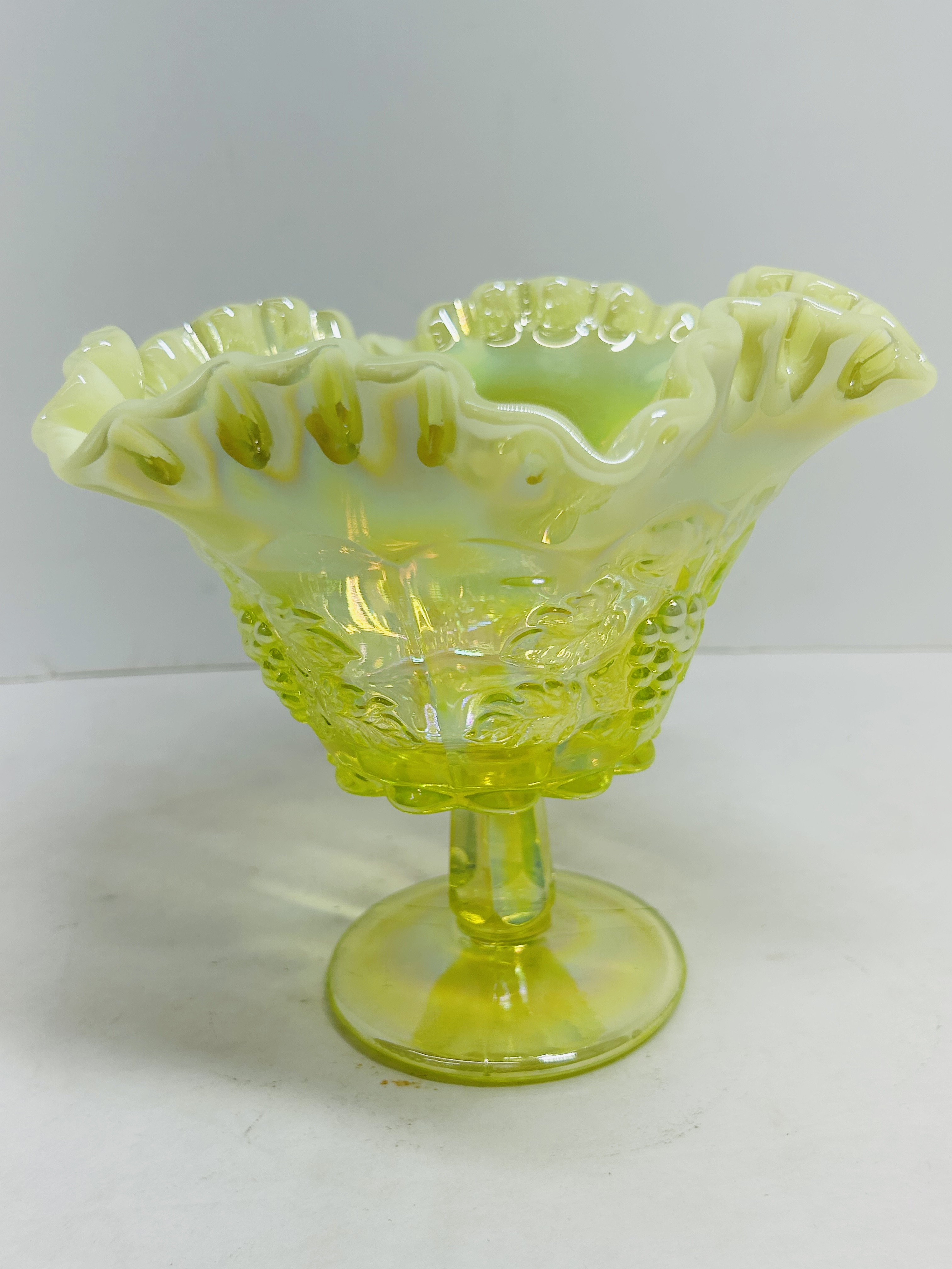 WESTMORELAND VASELINE GRAPE COMPOTE, MID-20TH CENTURY
