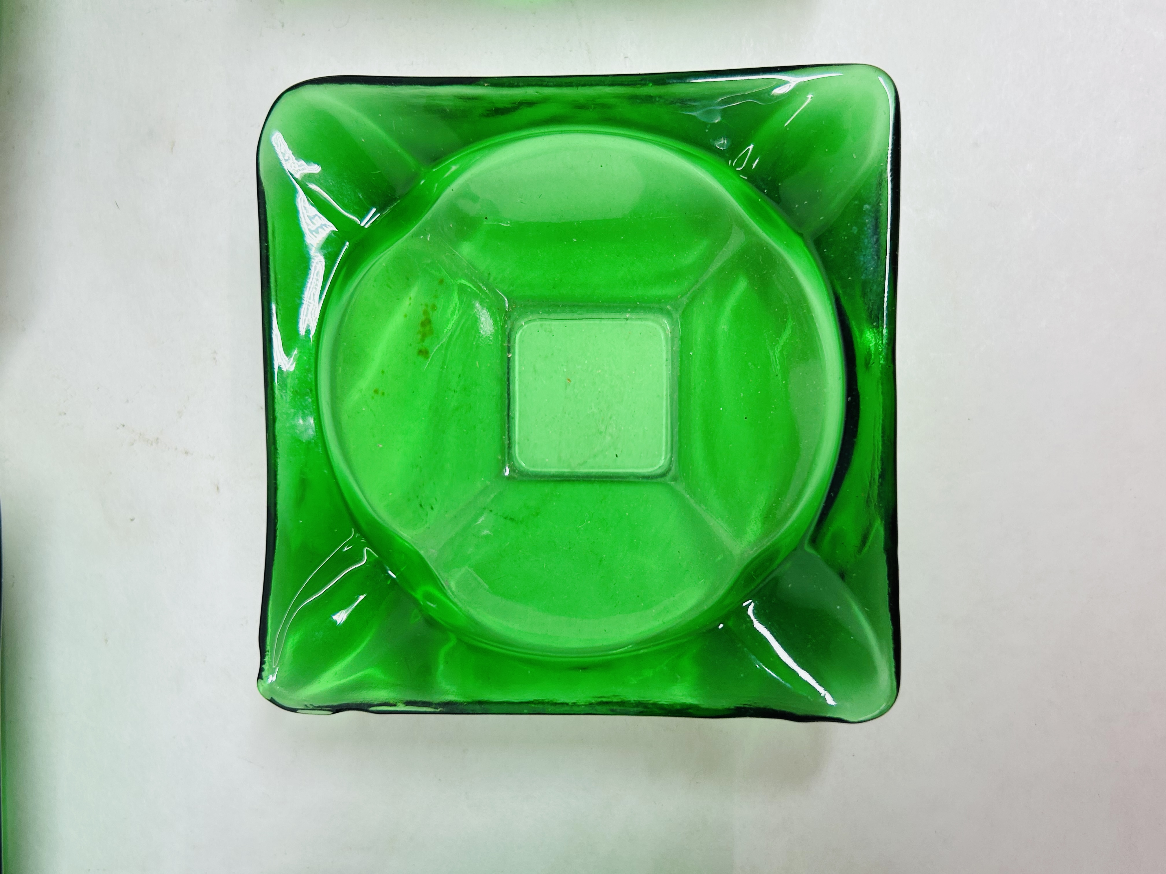 ANCHOR HOCKING GLASS ASHTRAYS, 1950S