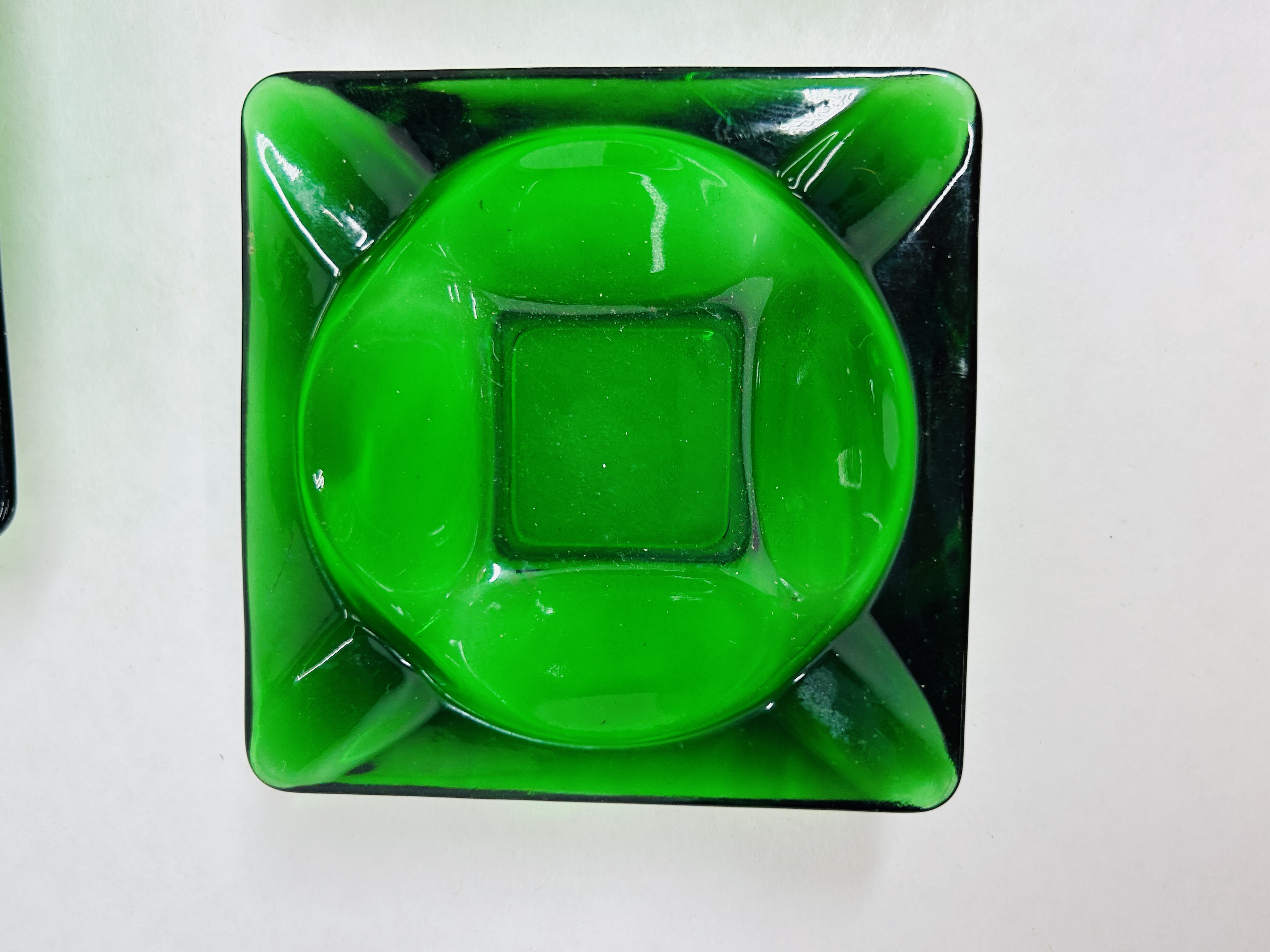 ANCHOR HOCKING GLASS ASHTRAYS, 1950S