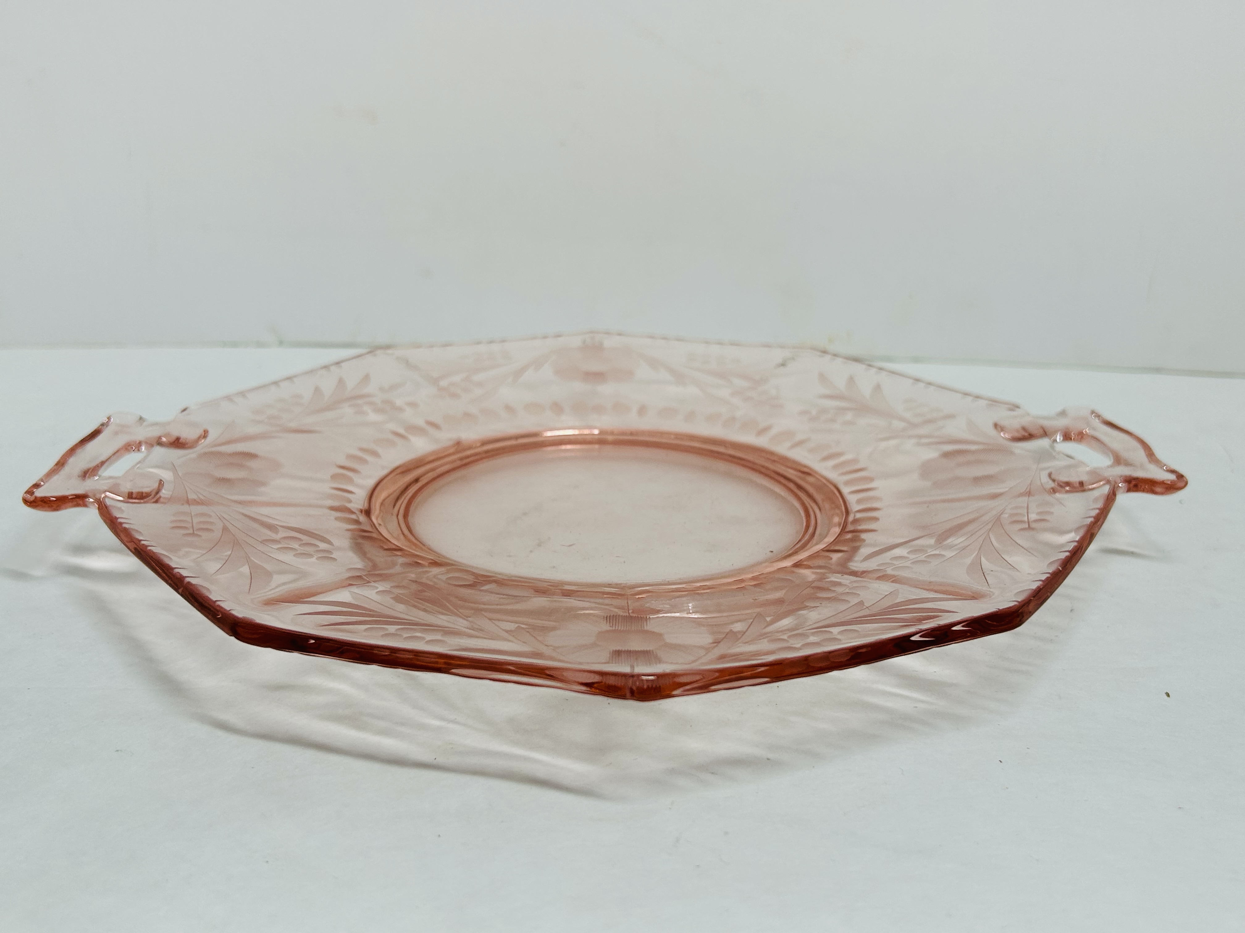 PINK FEDERAL GLASS ROSEMARY SERVER, 1935