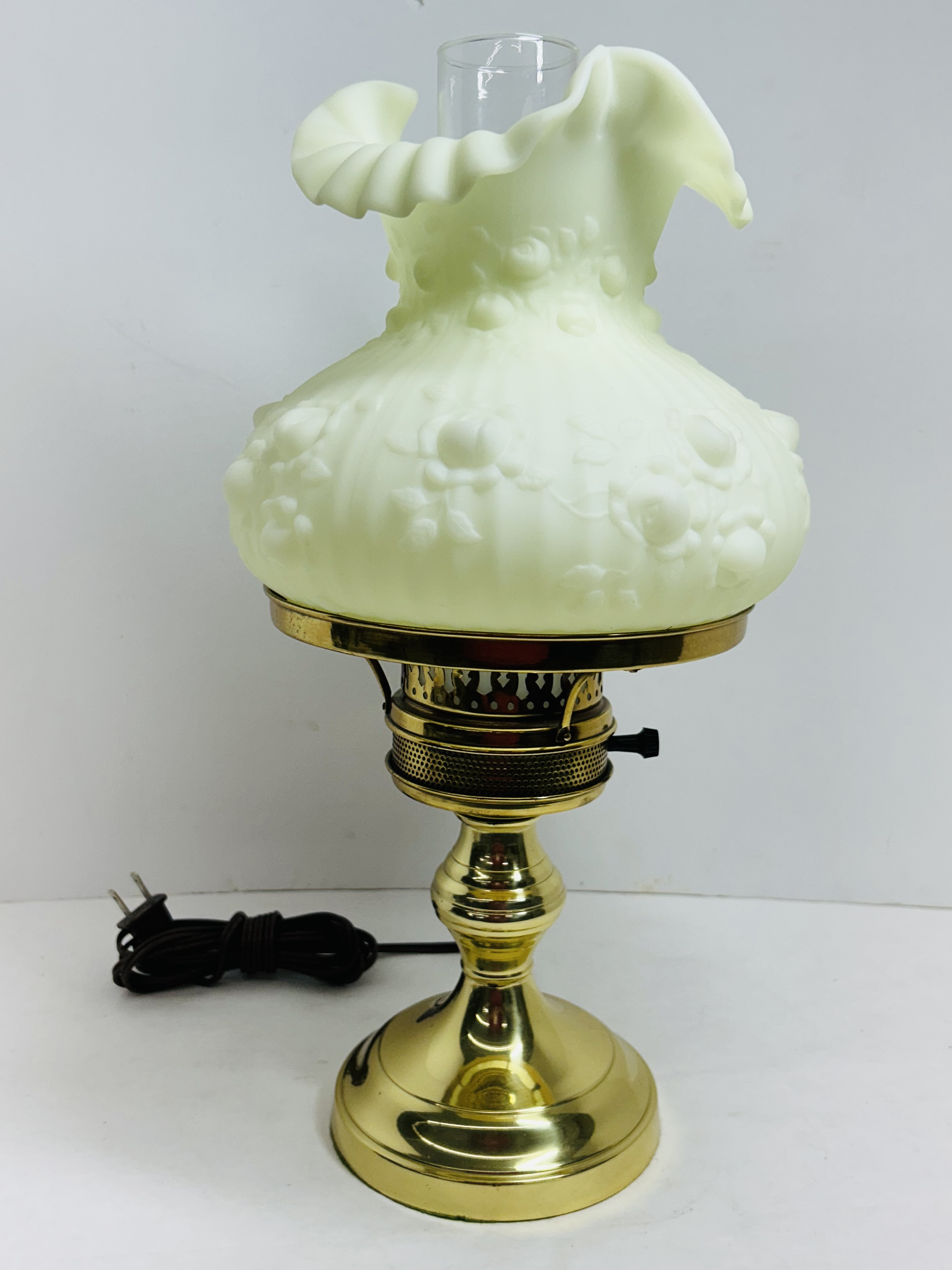 FENTON CUSTARD LAMP, C.1970