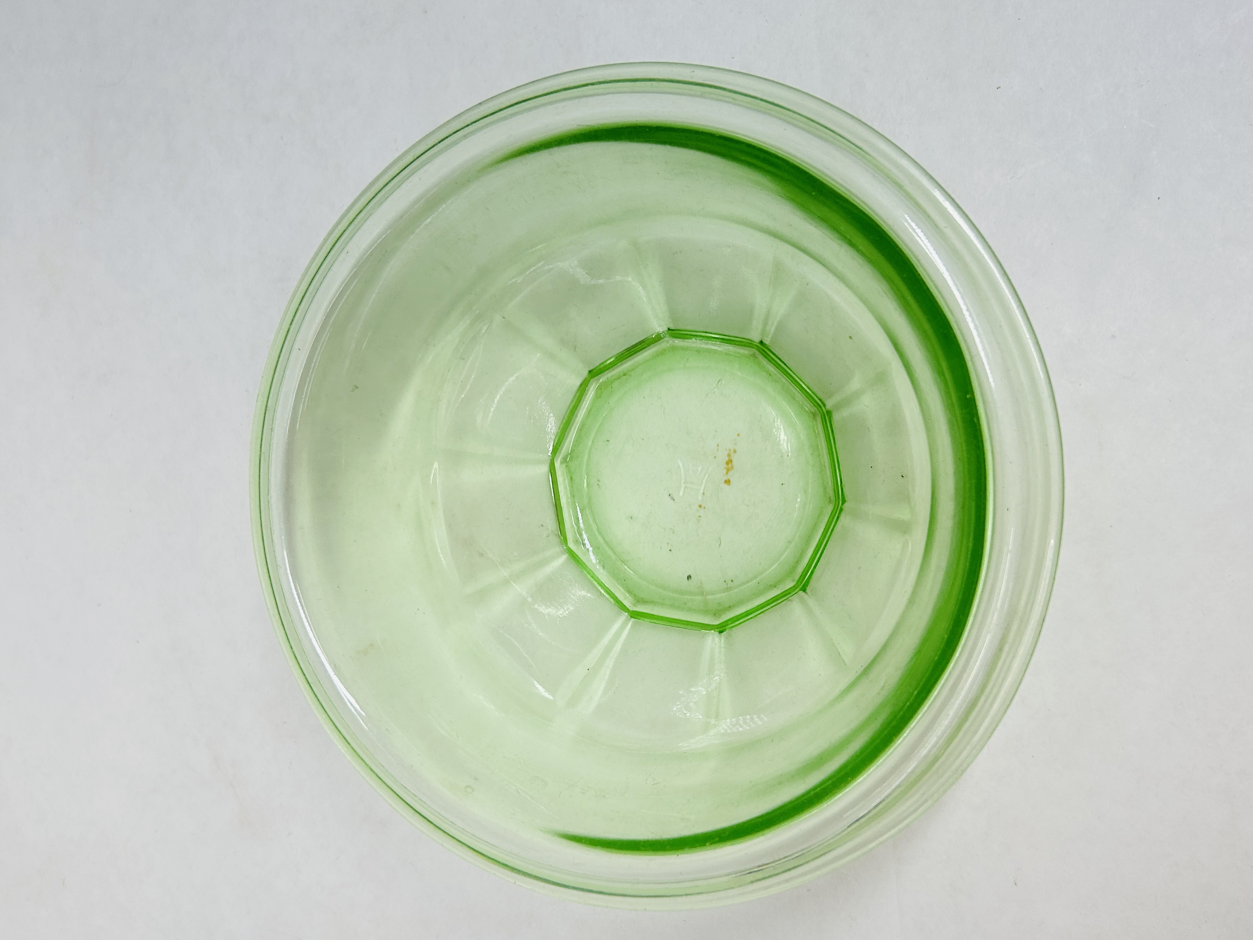 HAZEL-ATLAS GREEN URANIUM GLASS BOWL