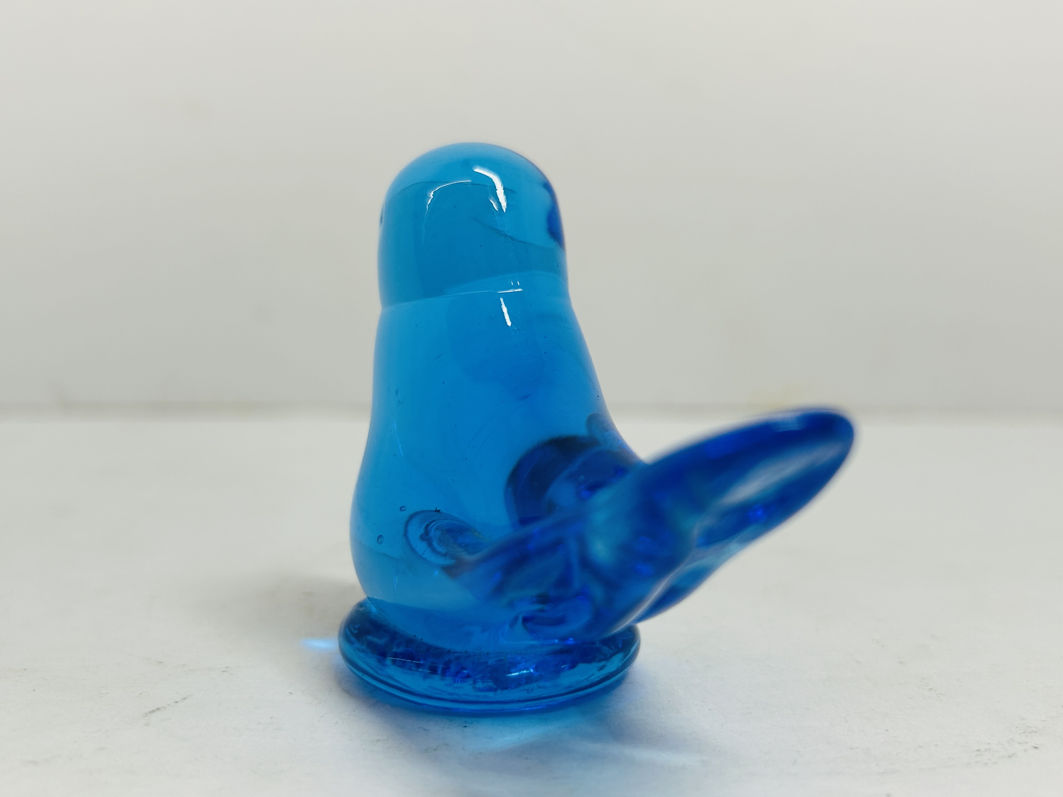 LEO WARD GLASS BLUEBIRD, 1985
