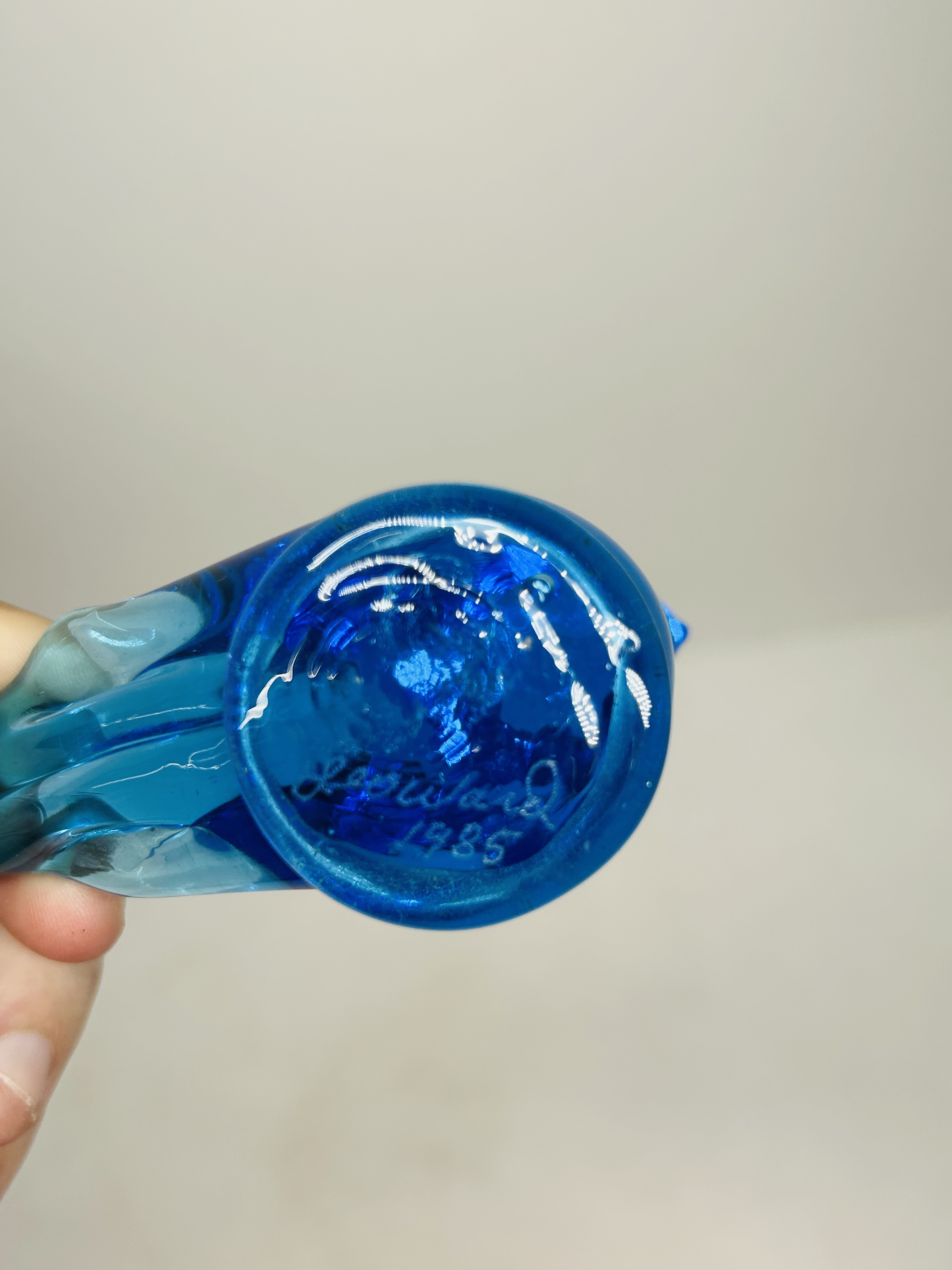 LEO WARD GLASS BLUEBIRD, 1985