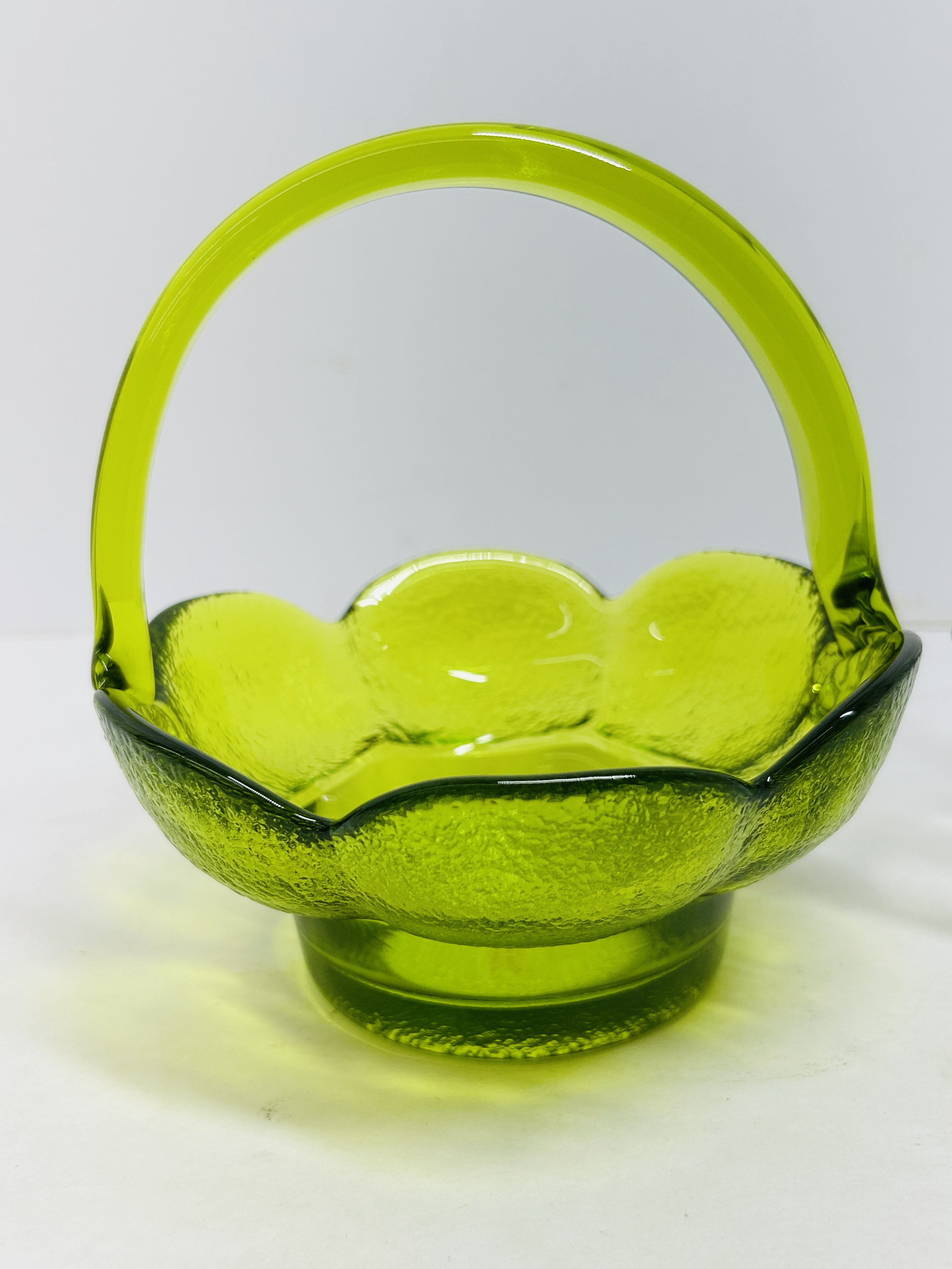 VIKING AND HEISEY GLASS BASKETS, 20TH CENTURY