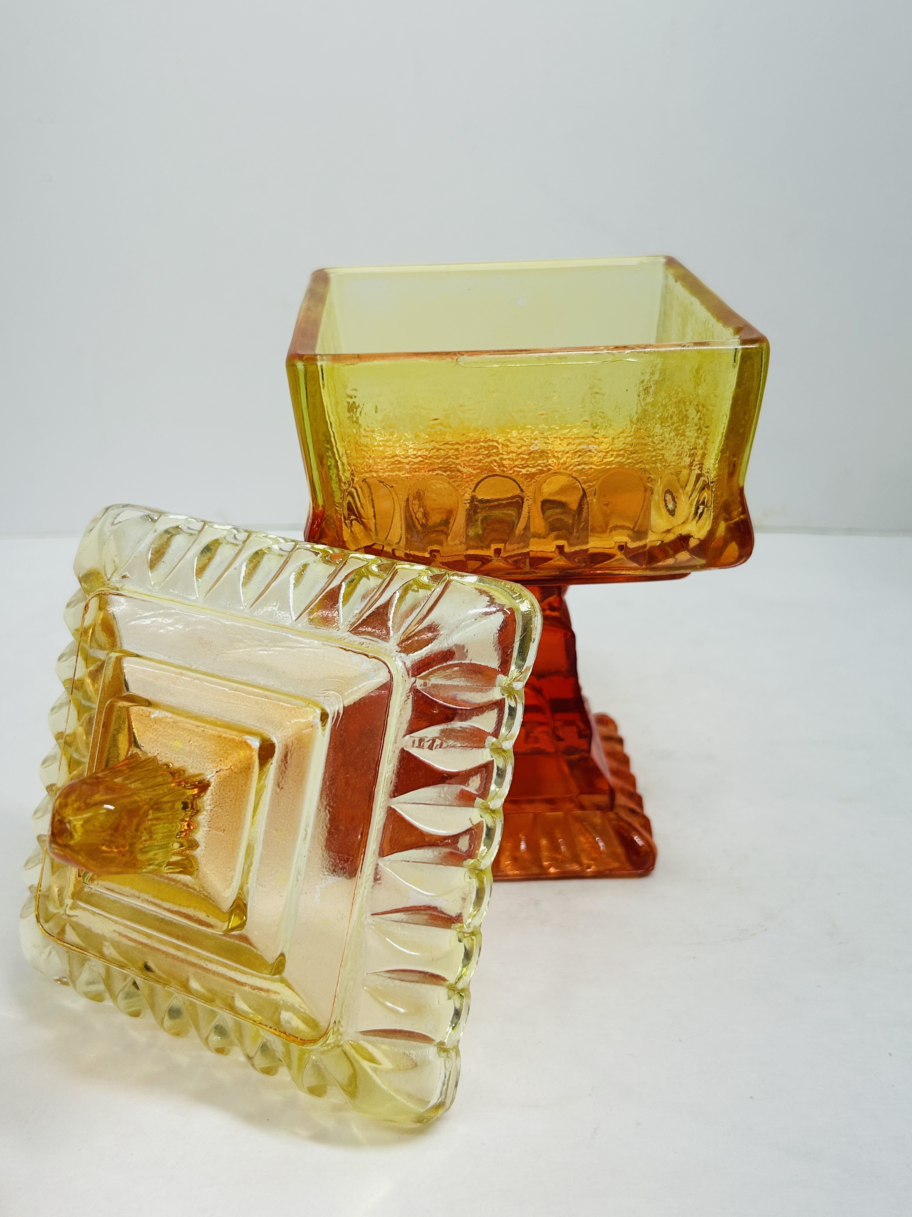 JEANNETTE STYLE AMBERINA AND CARNIVAL GLASS, 1960s