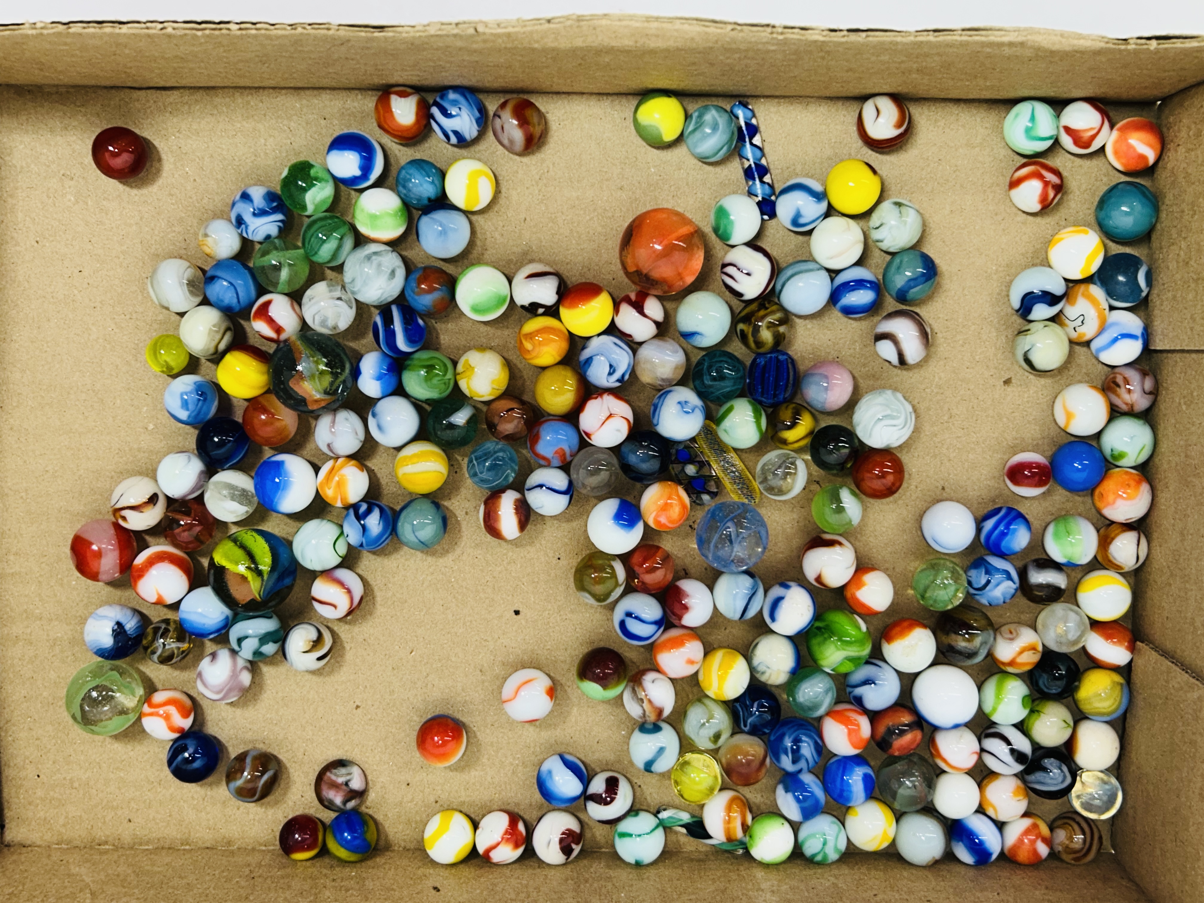 AMERICAN MIXED GLASS MARBLES VINTAGE