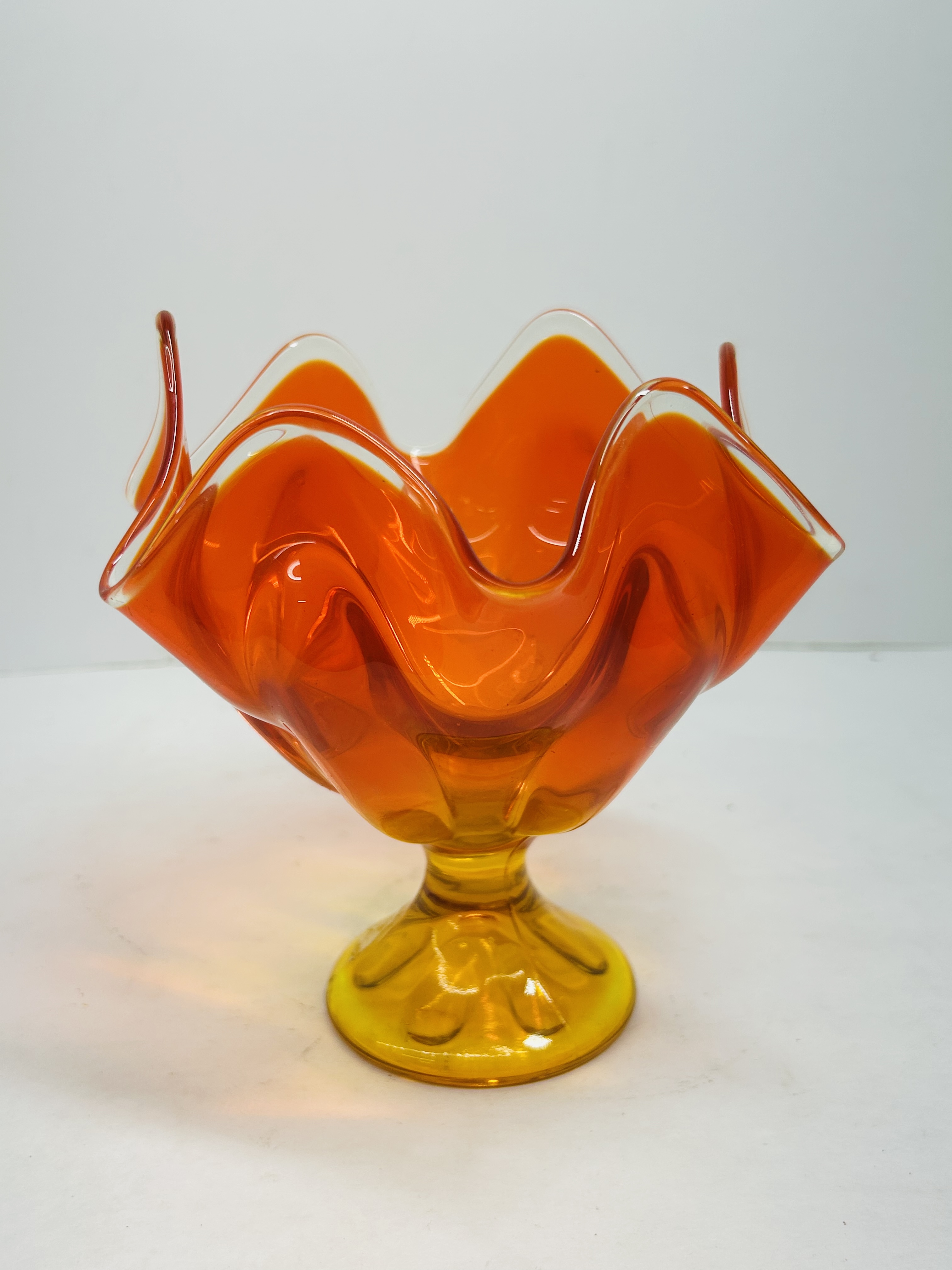VIKING AMBERINA GLASS BOWL, C. 1960