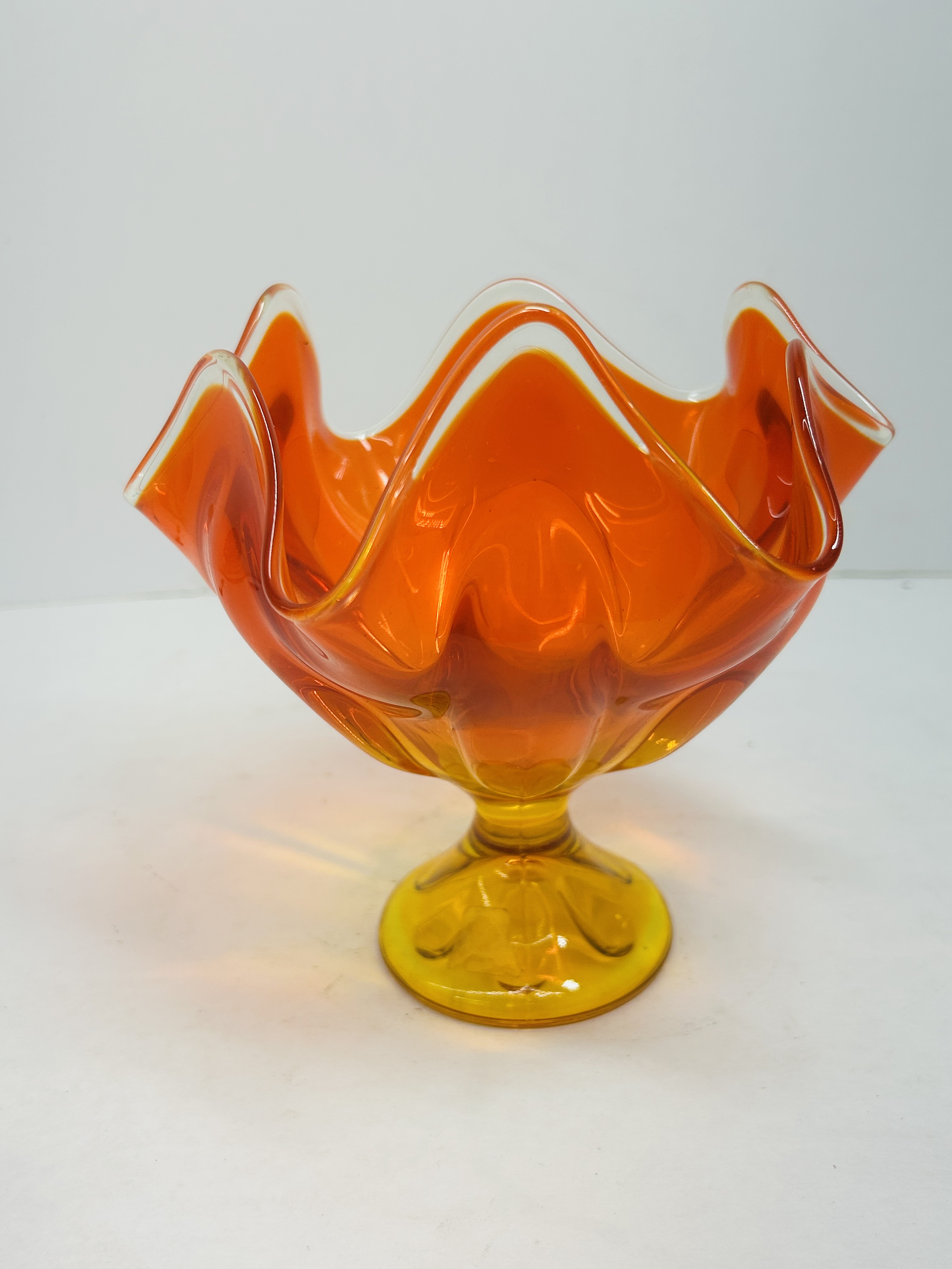 VIKING AMBERINA GLASS BOWL, C. 1960