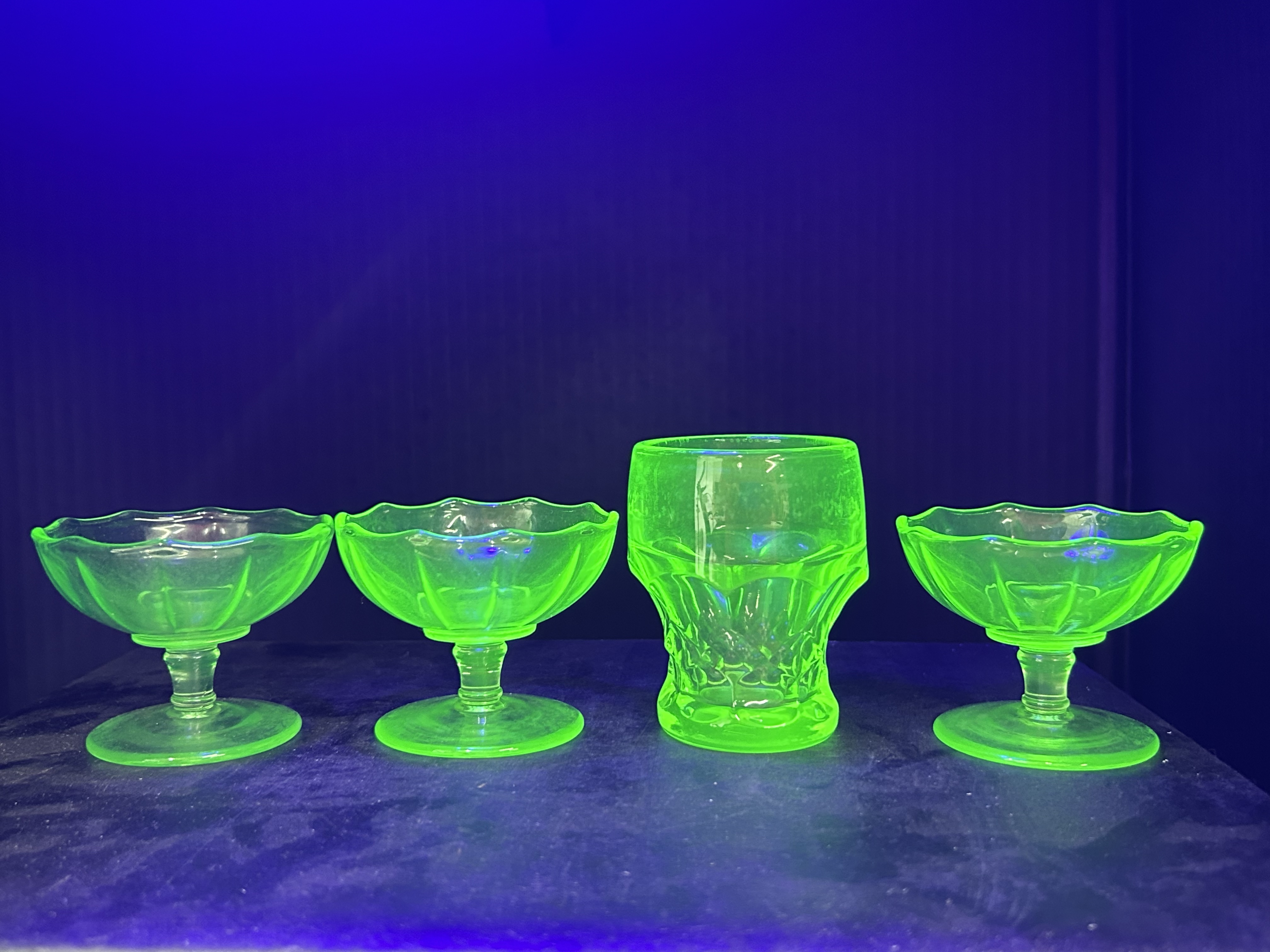 AMERICAN GREEN URANIUM GLASS COLLECTION C1930