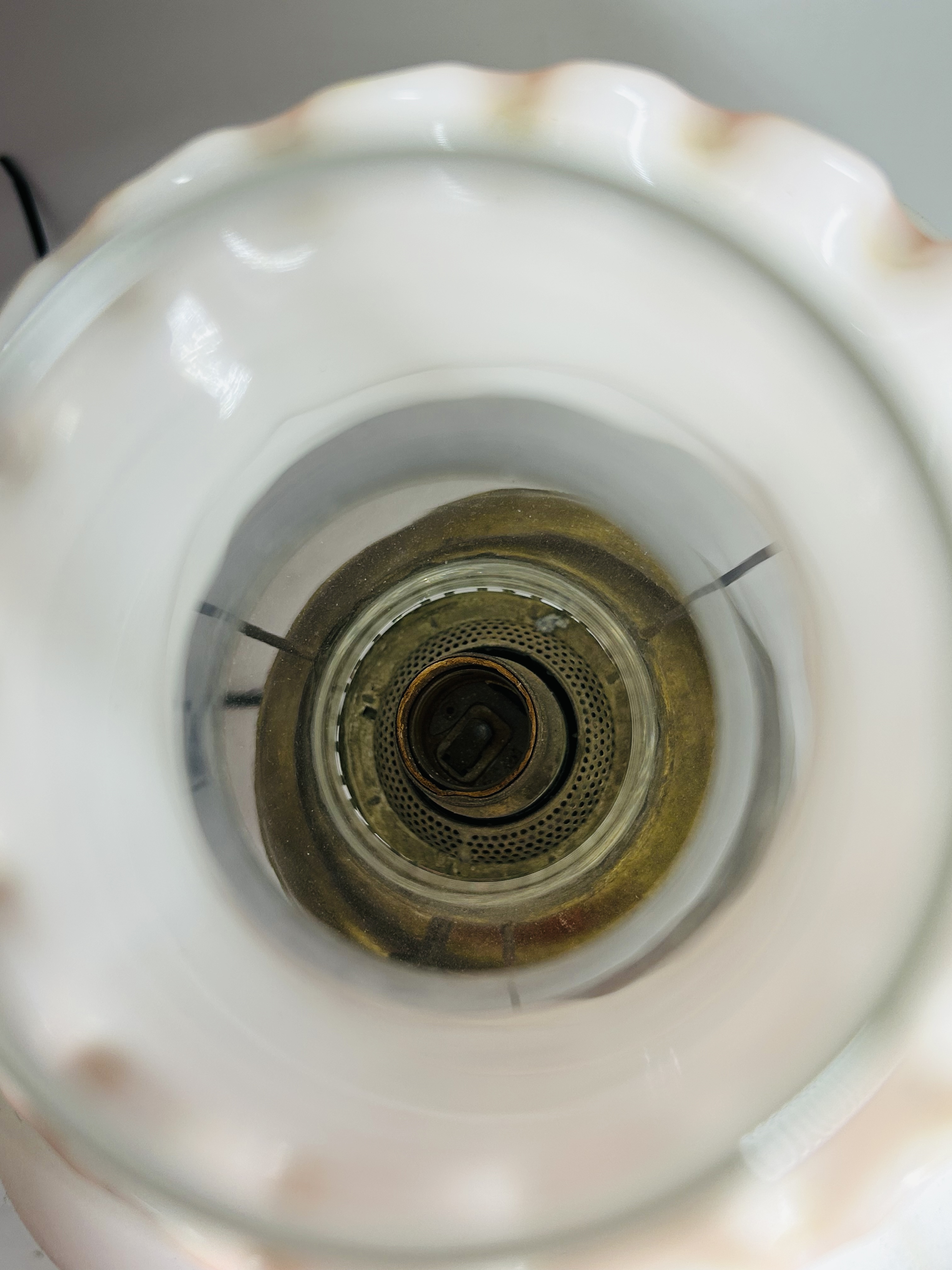 ELECTRIFIED OIL STYLE GLASS LAMP
