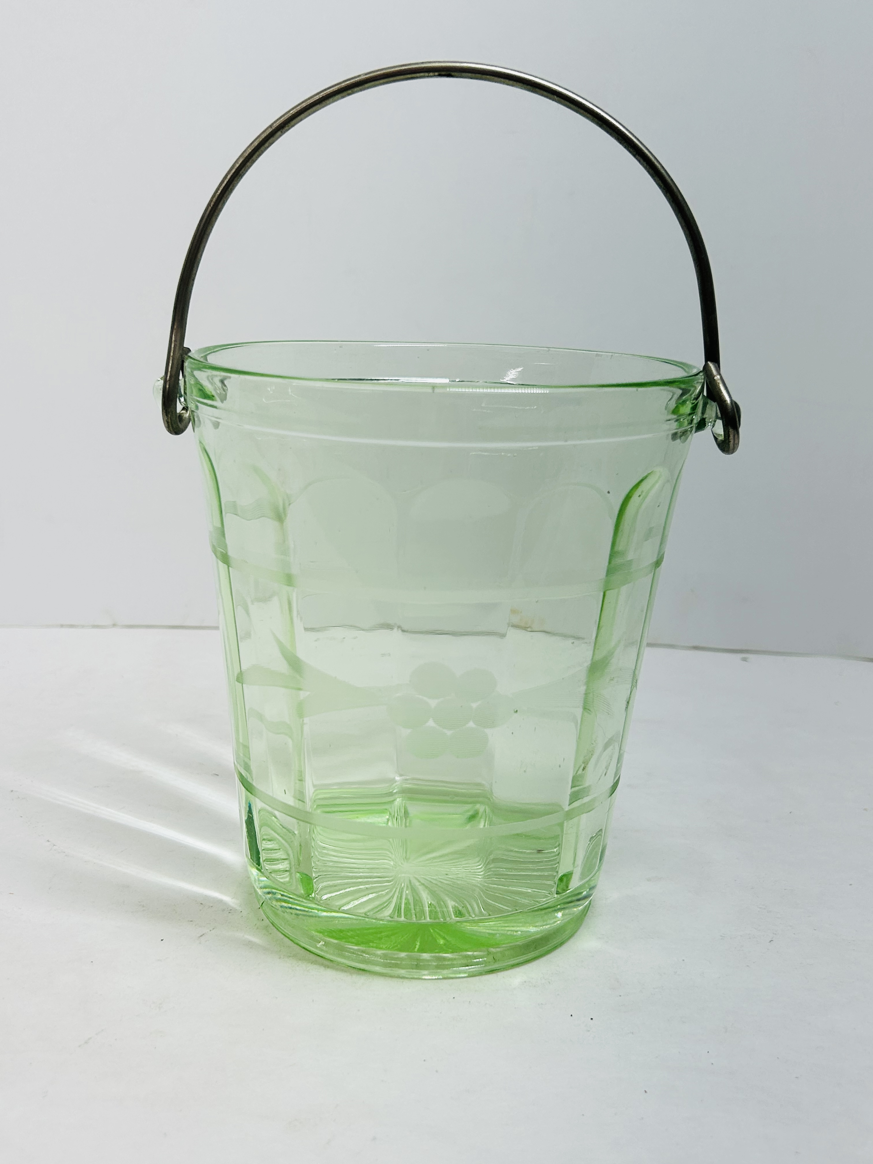 HOCKING URANIUM GLASS BUCKET, 1930S