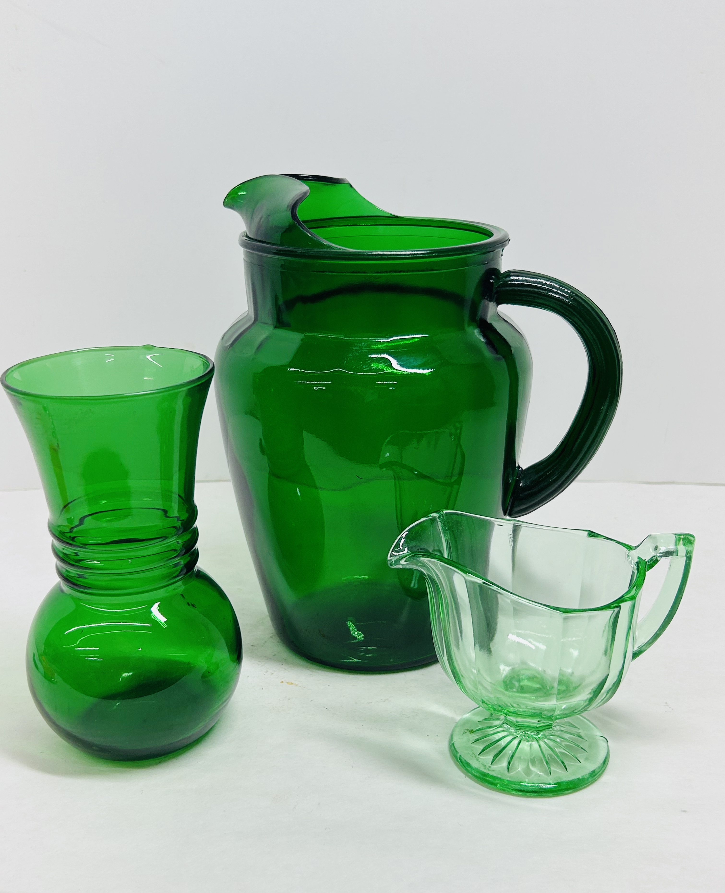 ANCHOR HOCKING STYLE GLASSWARE, MID-CENTURY