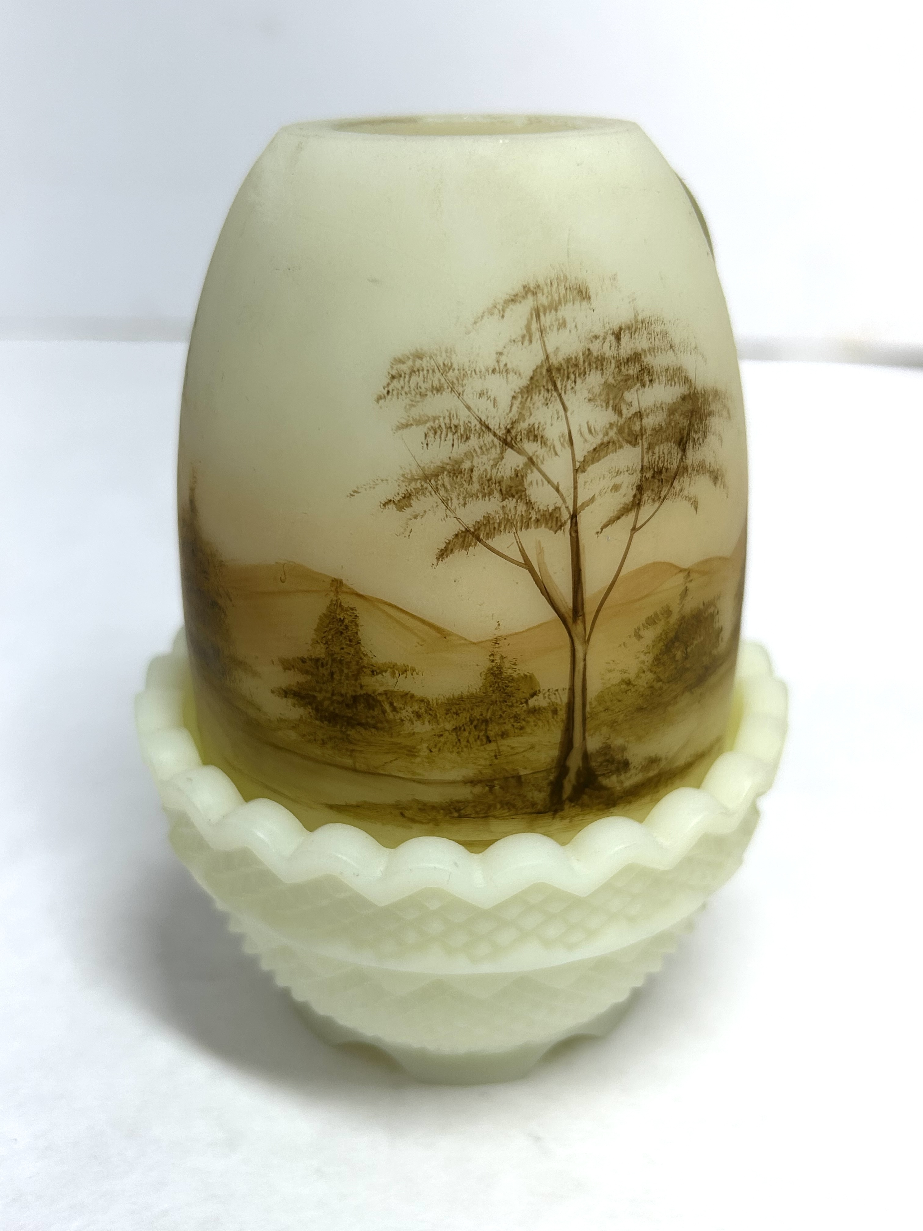 FENTON SATIN CUSTARD FAIRY LAMP, C. 1975 L PIPER