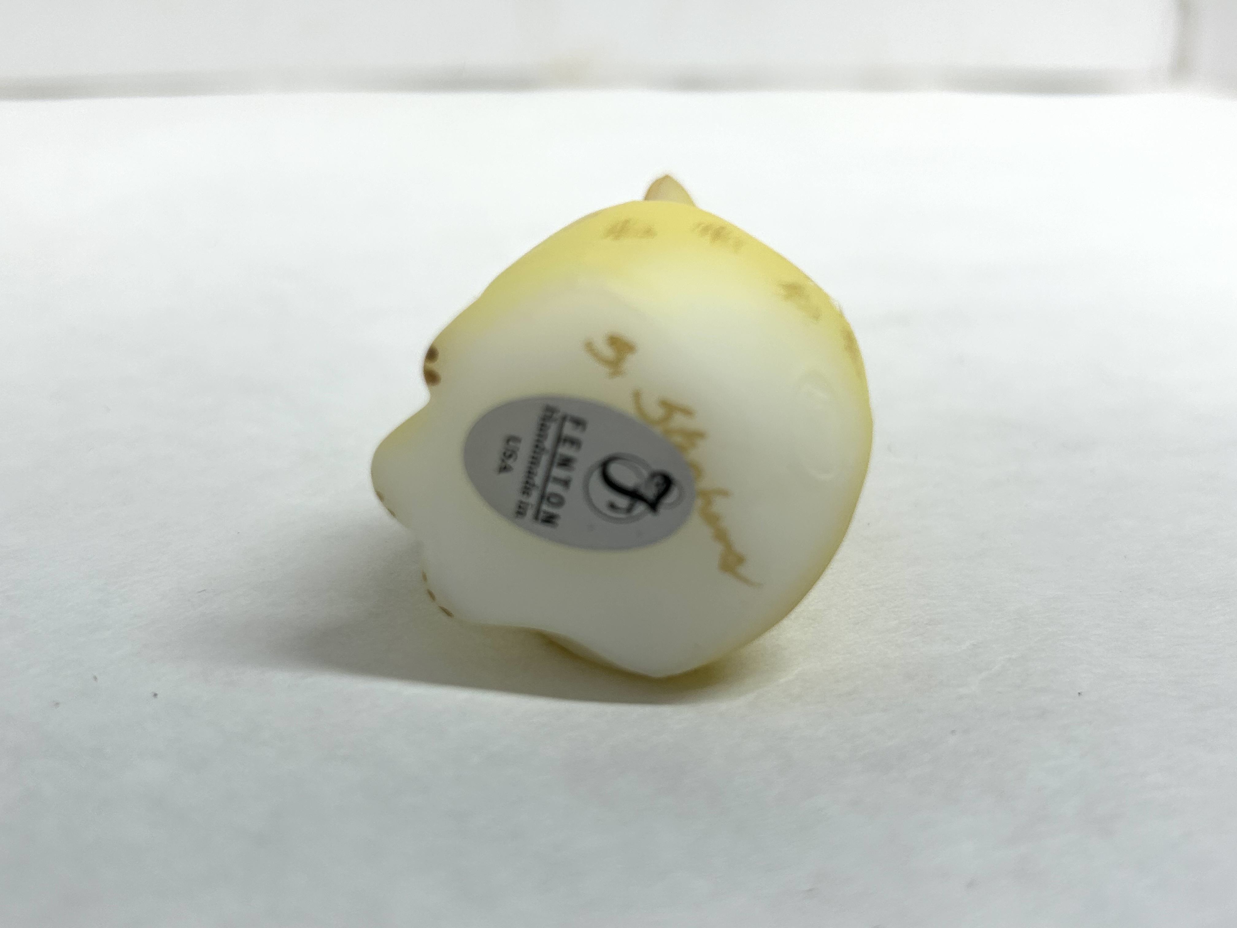 FENTON CUSTARD SATIN CAT FIGURINE