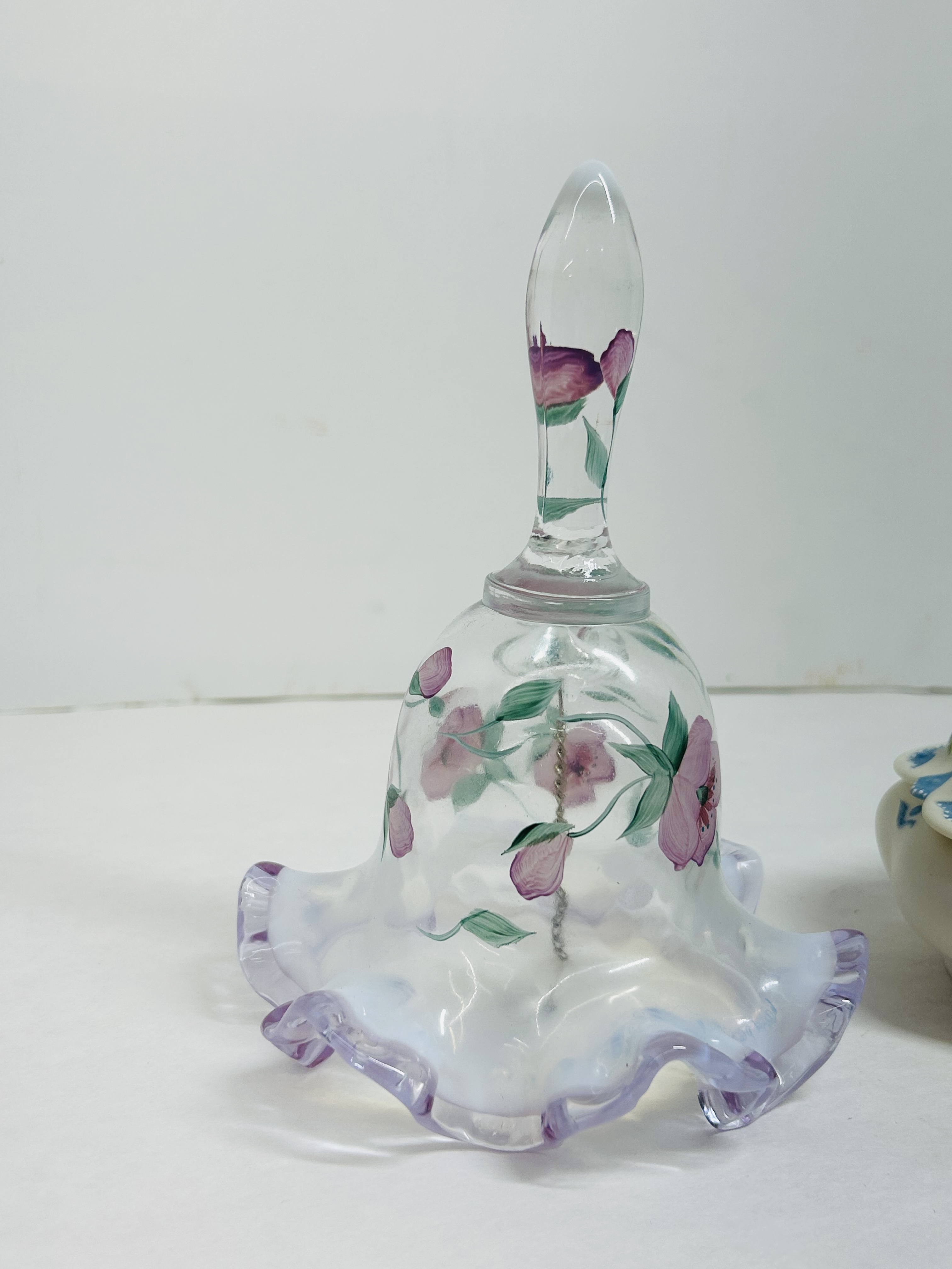 FENTON GLASS AND PORCELAIN TRIO, 1982