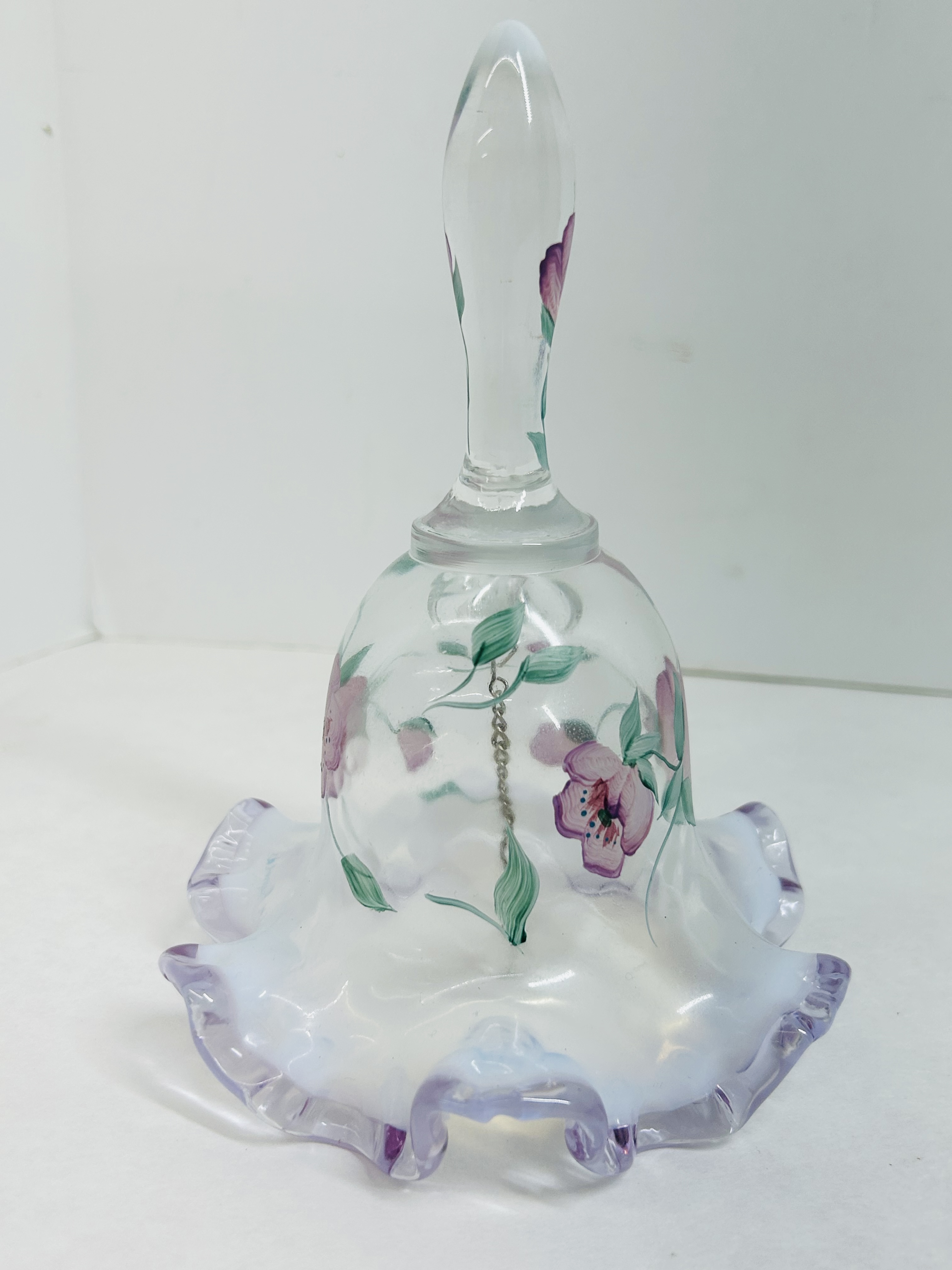 FENTON GLASS AND PORCELAIN TRIO, 1982
