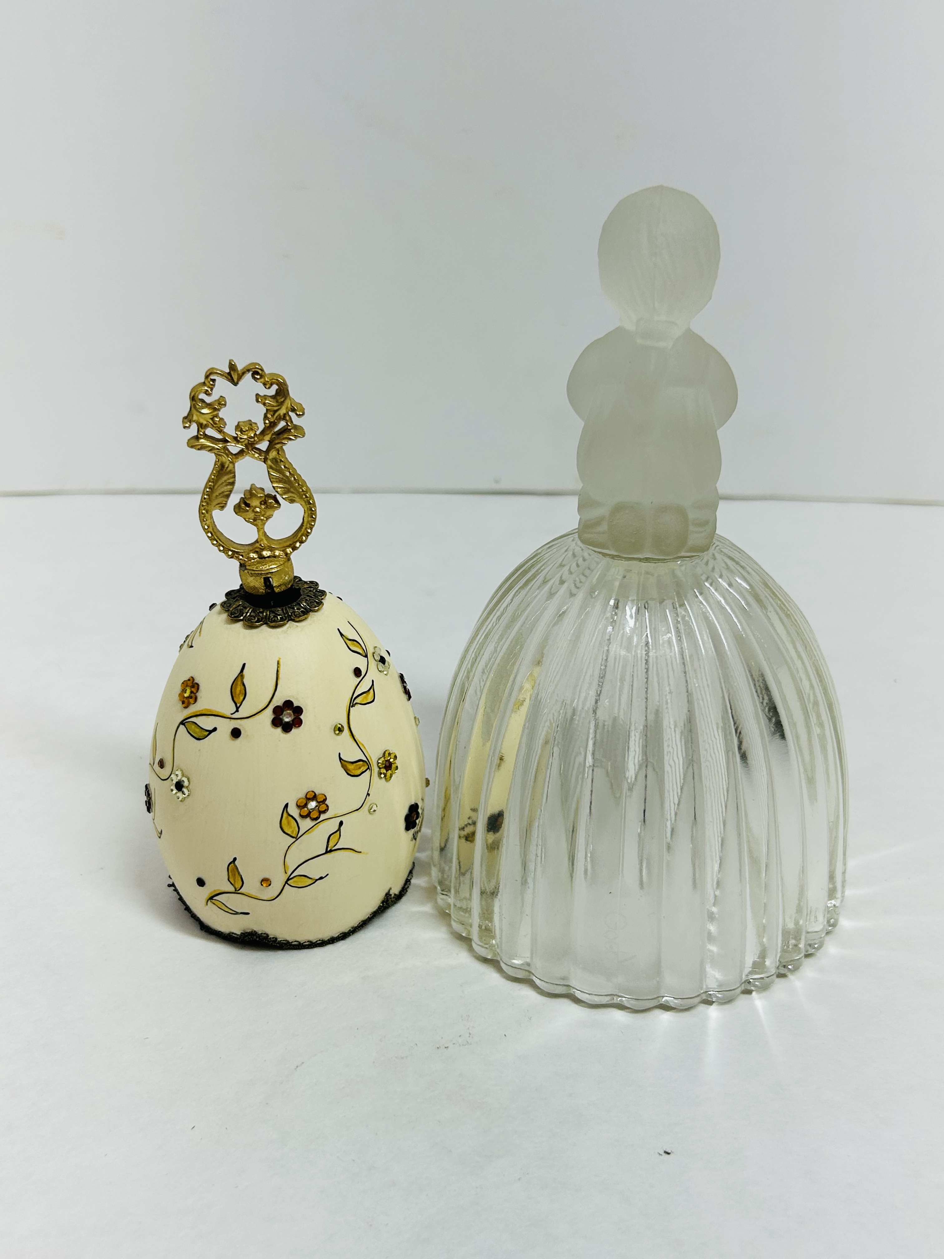 VINTAGE CERAMIC AND GLASS BELLS