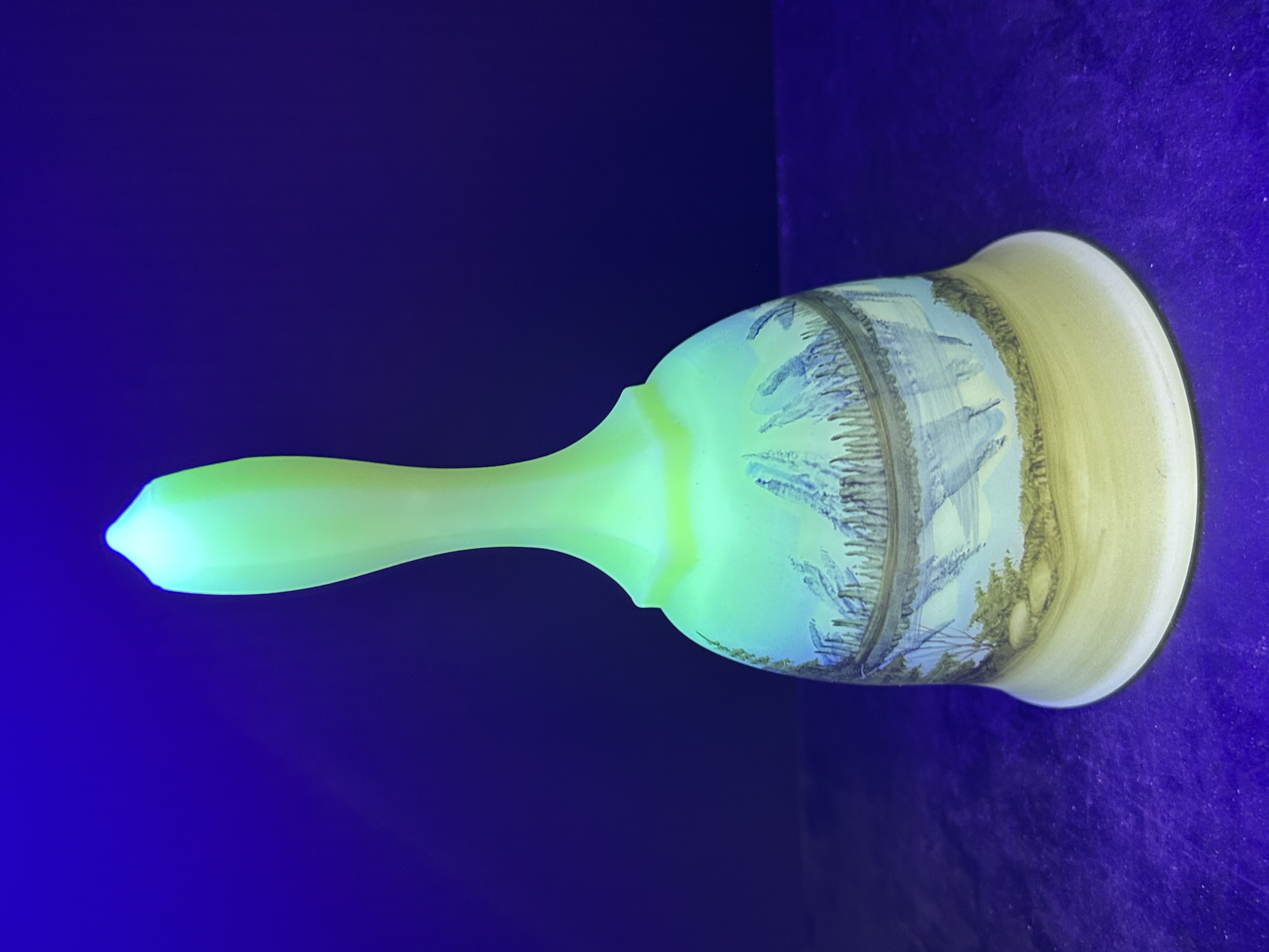 FENTON CUSTARD URANIUM GLASS BELL, 1980S