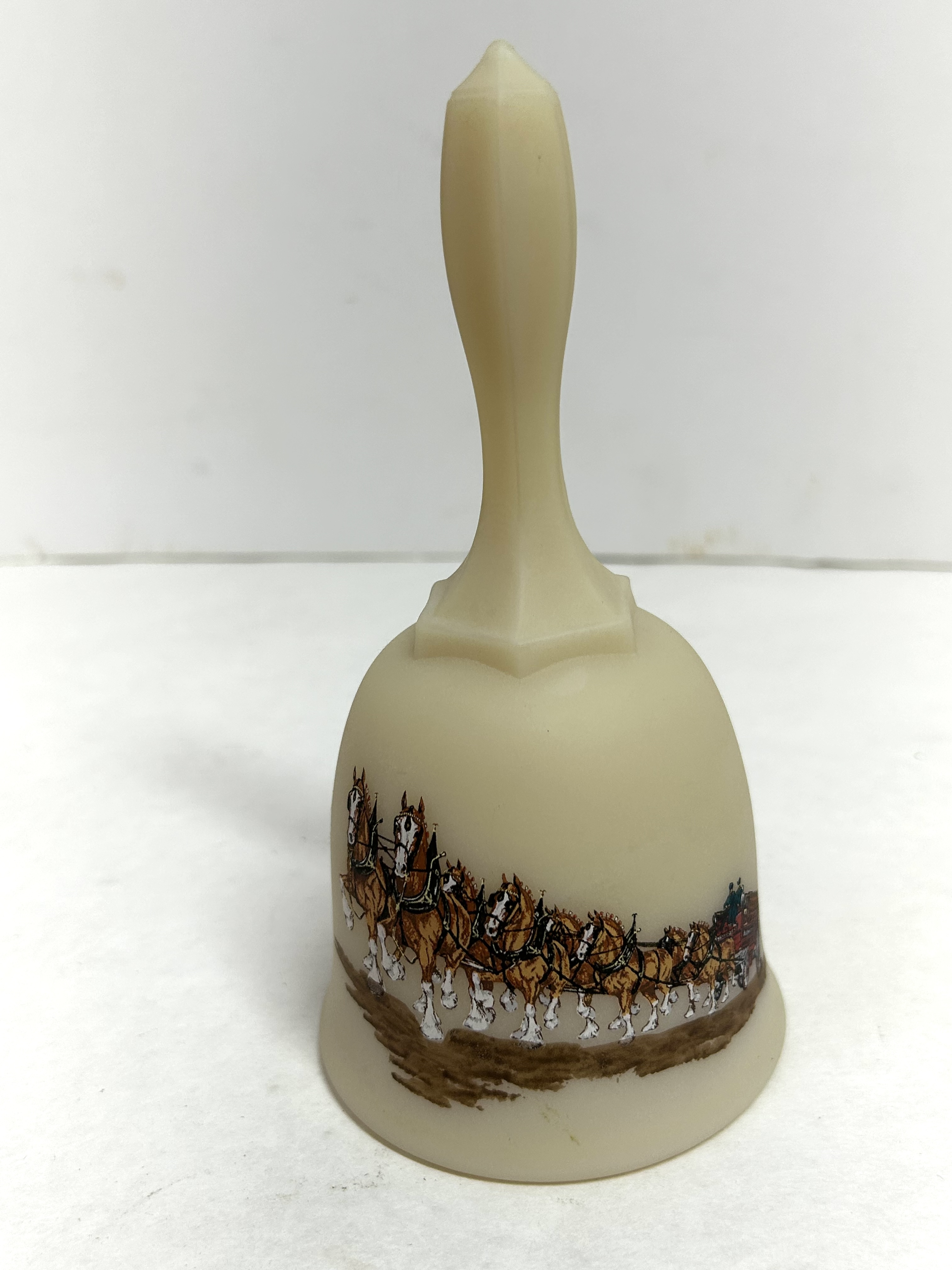FENTON CLYDESDALE CUSTARD GLASS BELL