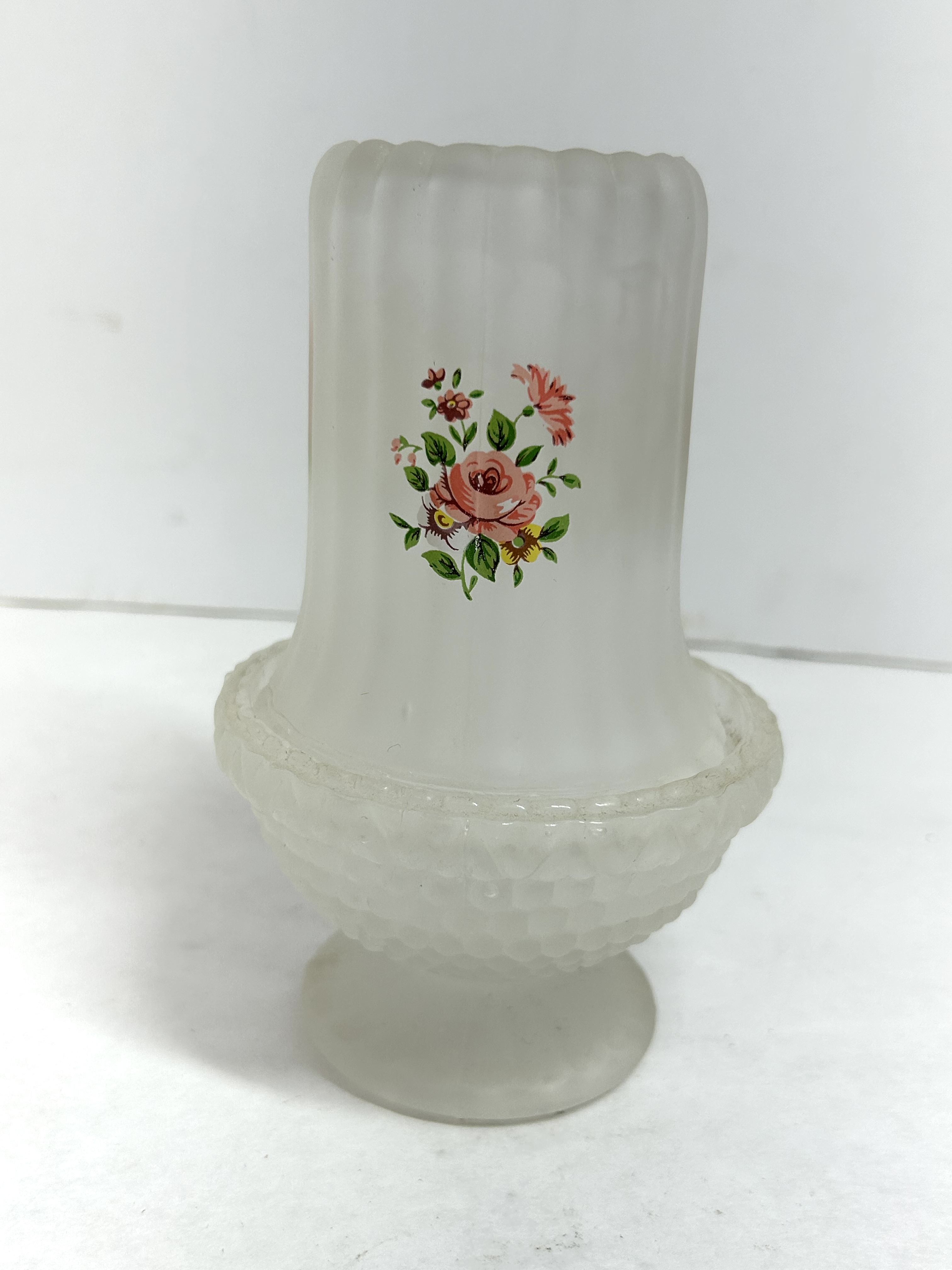 WESTMORELAND FROSTED GLASS FAIRY LAMP