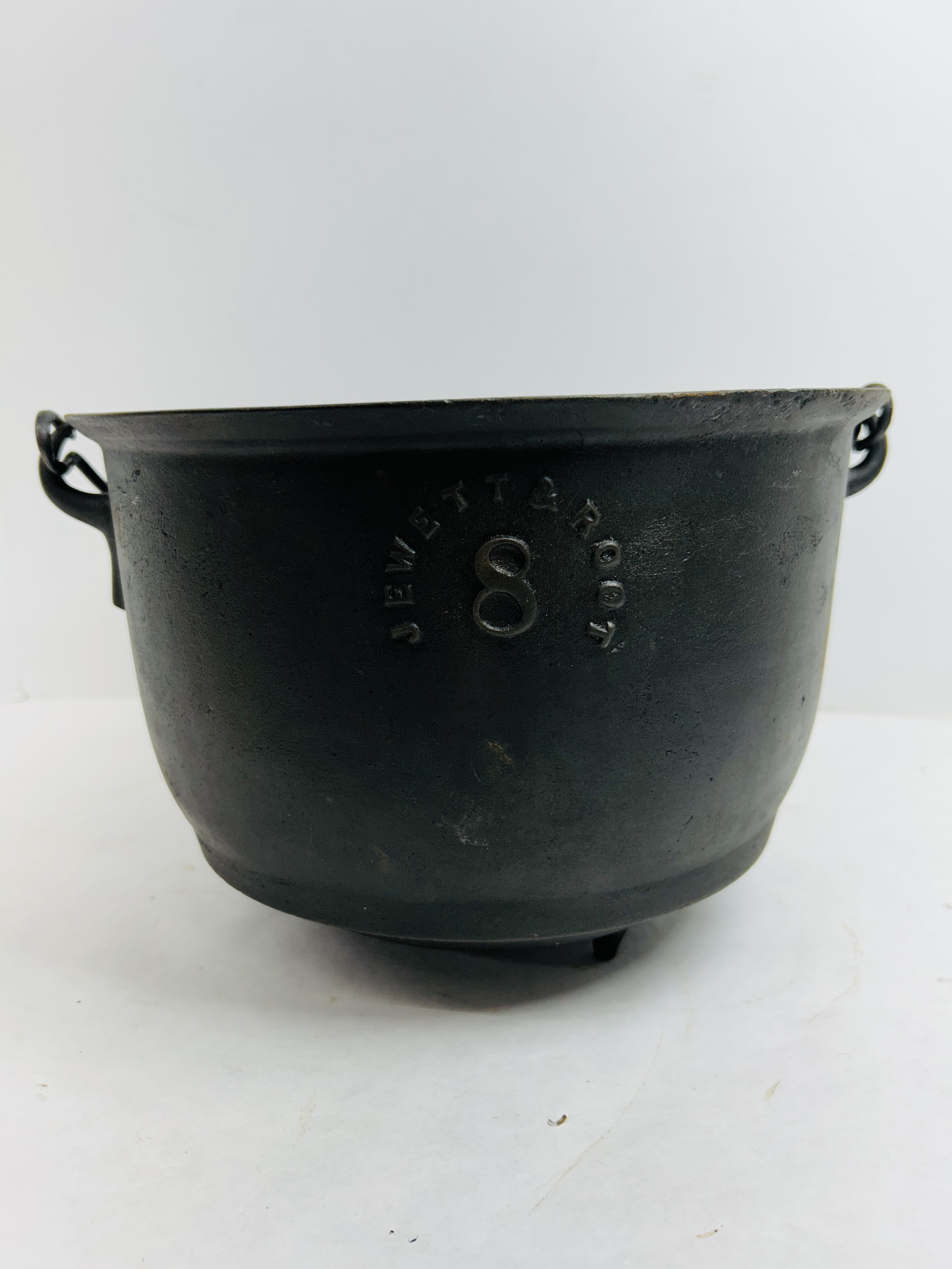 JEWETT & ROOT CAST IRON KETTLE, 19TH CENTURY