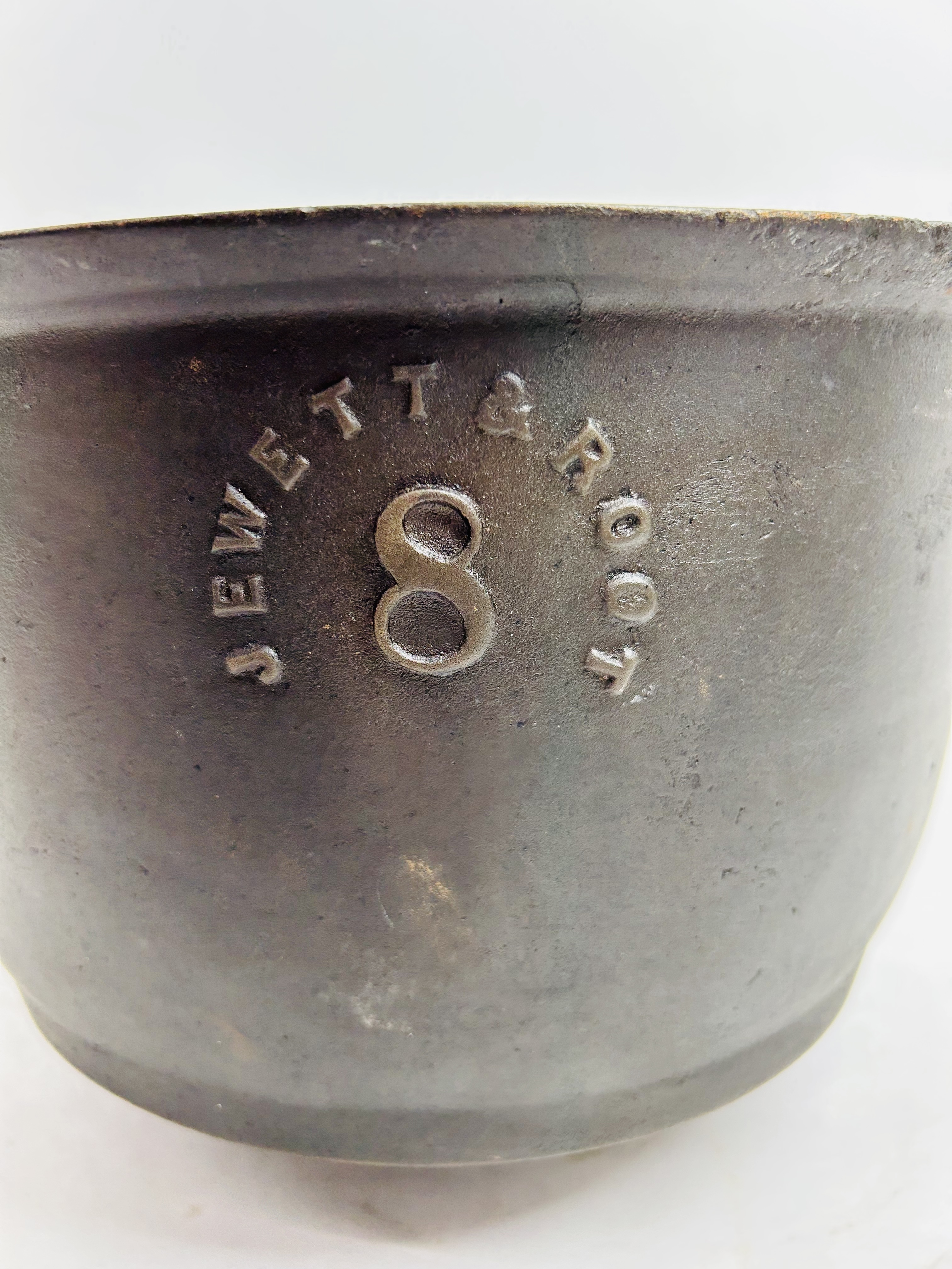 JEWETT & ROOT CAST IRON KETTLE, 19TH CENTURY