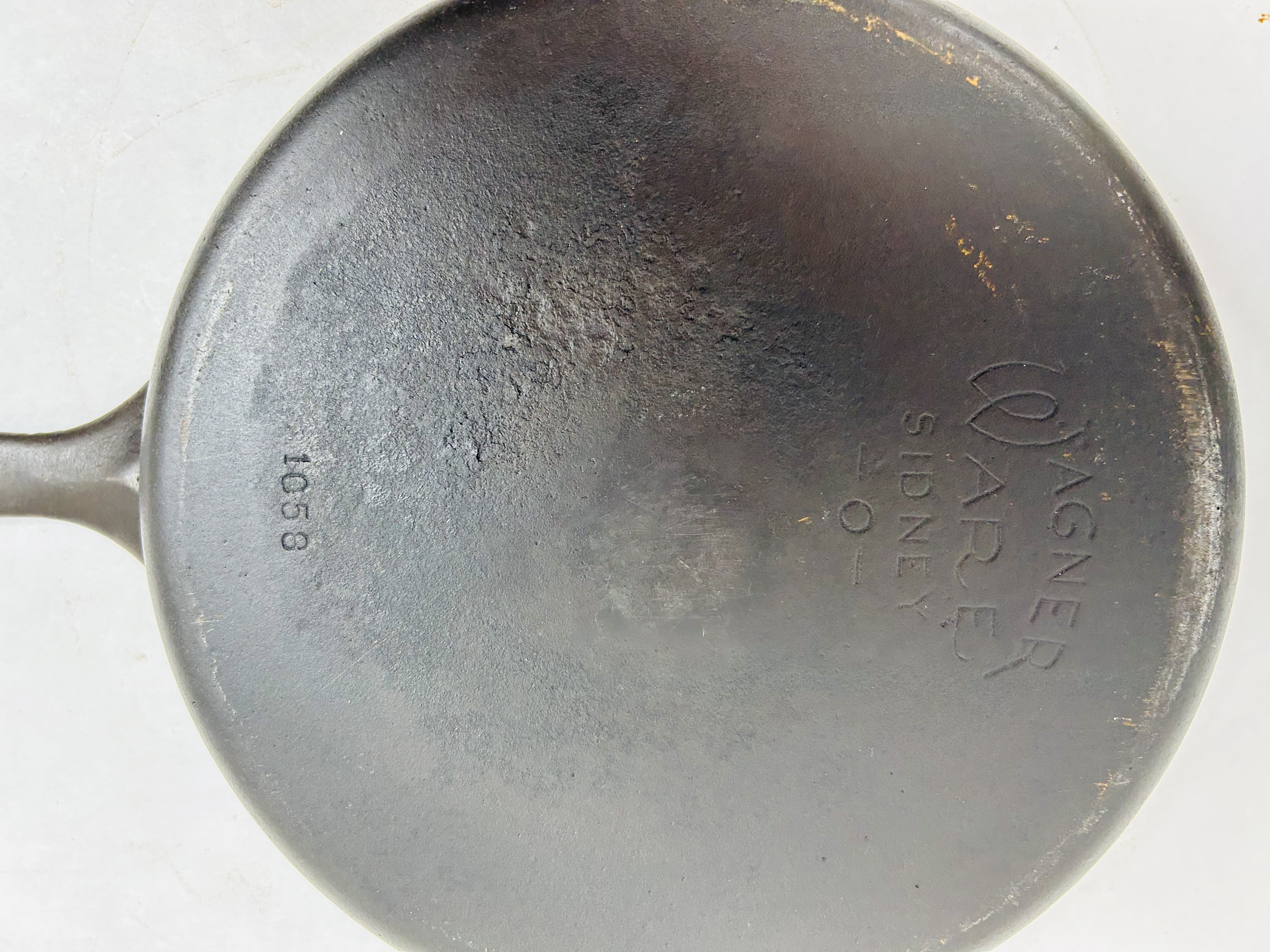 WAGNER WARE #8 CAST IRON SKILLET, MID-CENTURY