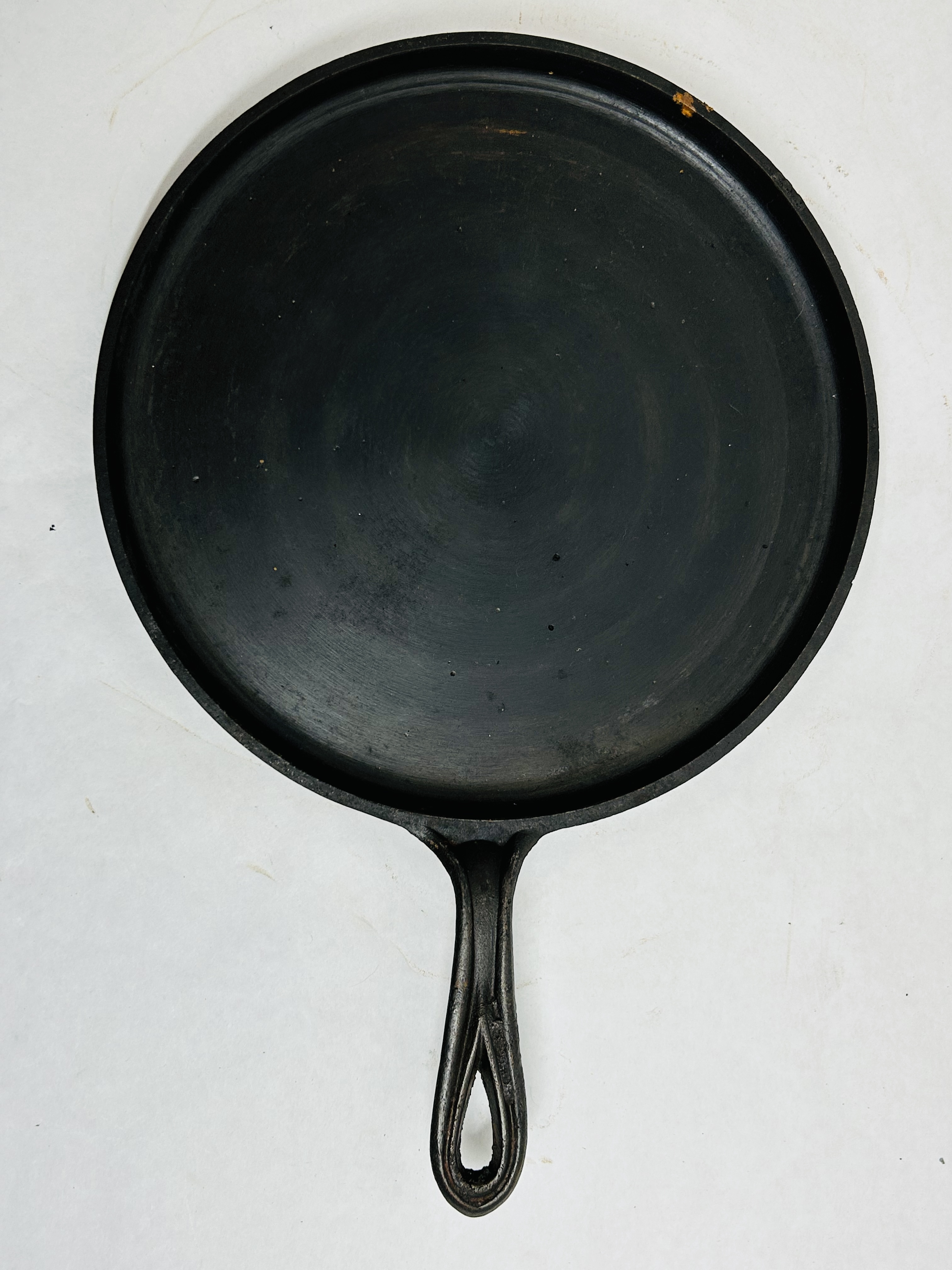 WAGNER #8 CAST IRON GRIDDLE