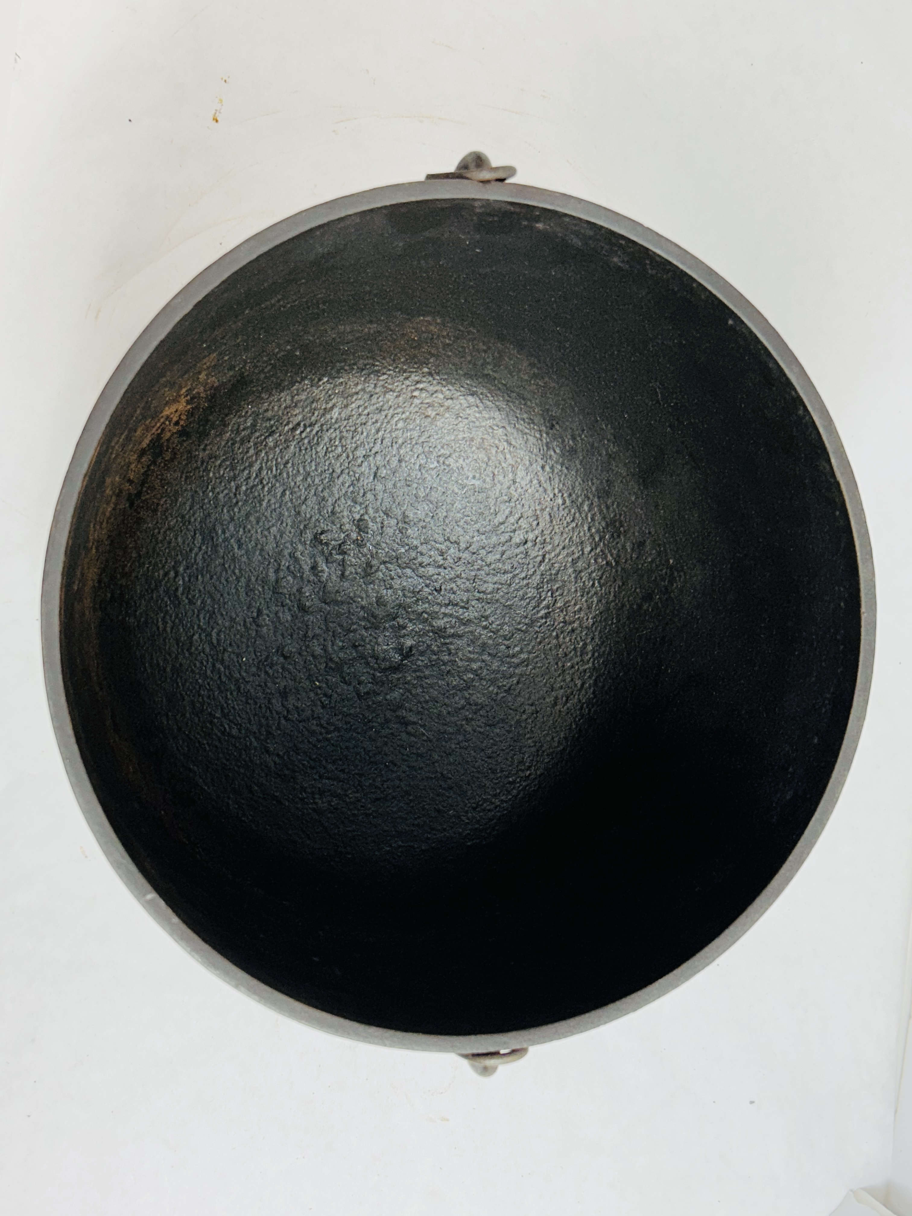 AMERICAN CAST IRON NO. 8 CAULDRON, 19TH CENTURY