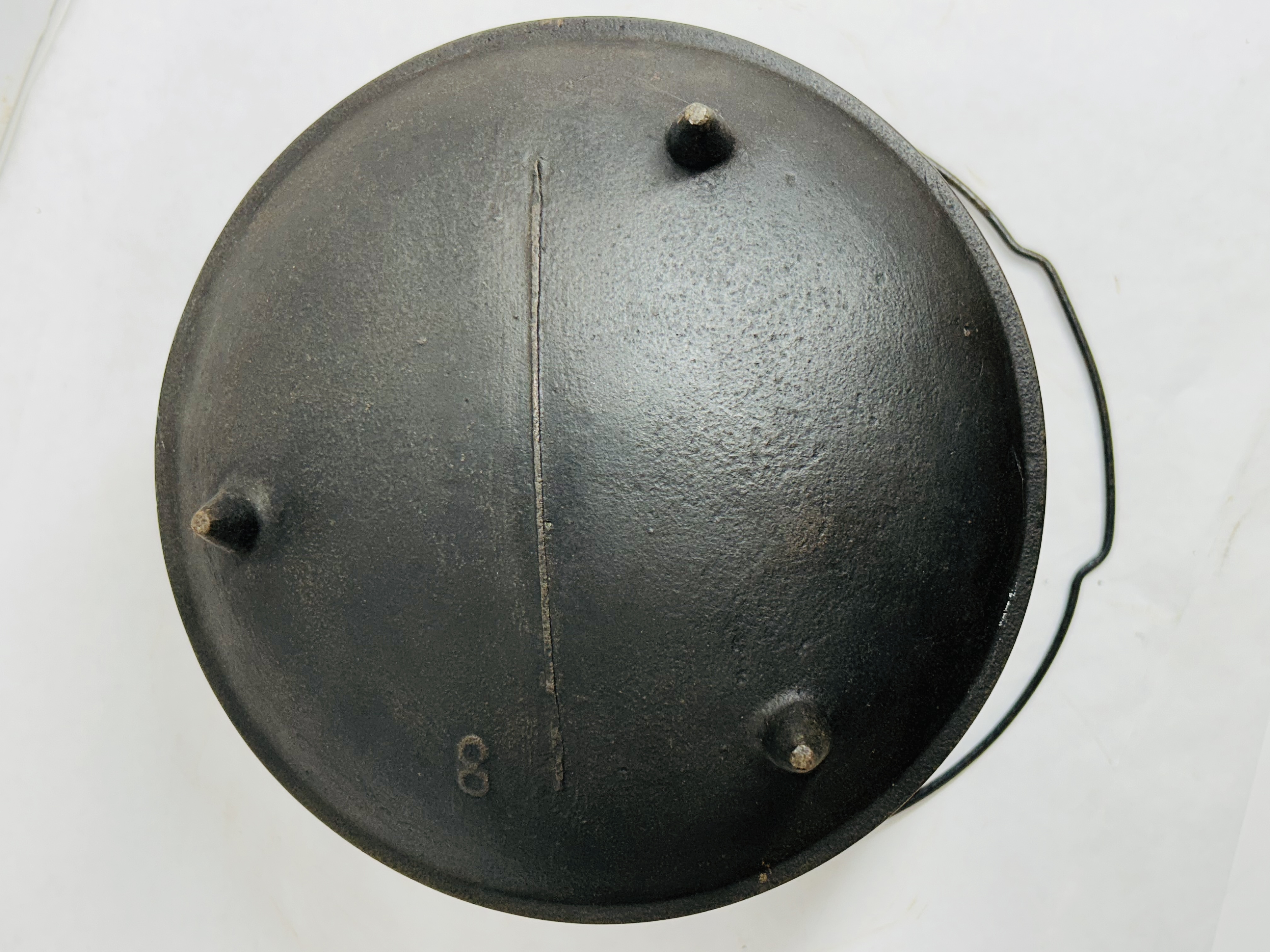 AMERICAN CAST IRON NO. 8 CAULDRON, 19TH CENTURY