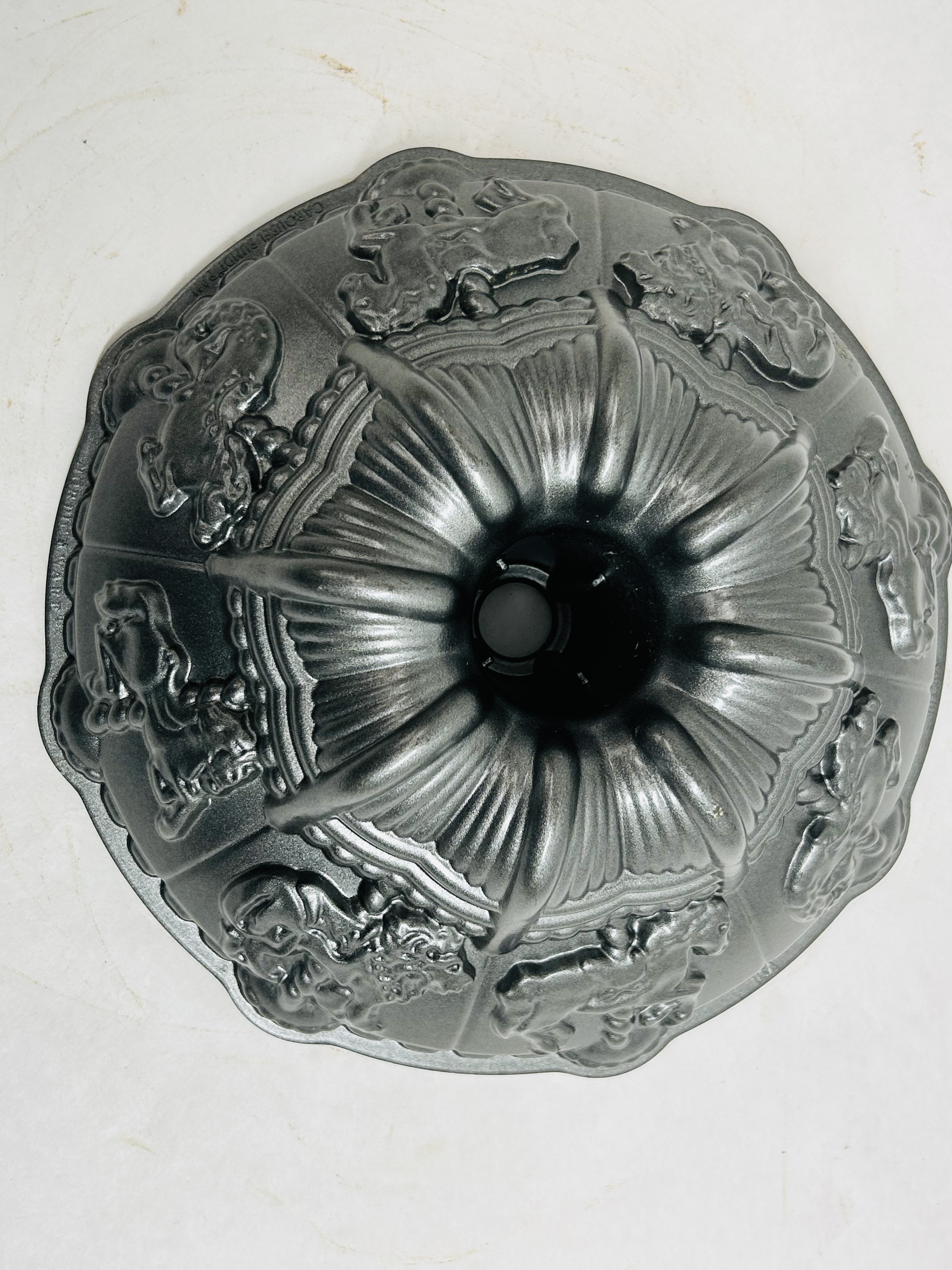 NORDIC WARE ALUMINUM CAROUSEL PAN 1990S