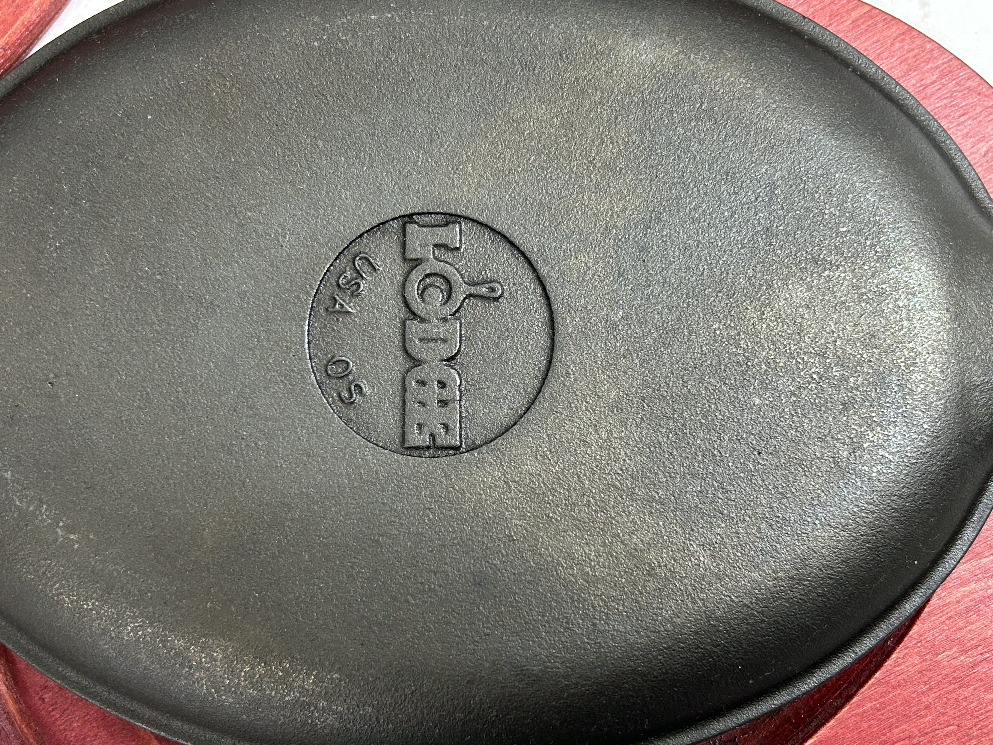 LODGE TRIO CAST IRON SIZZLERS, CONTEMPORARY