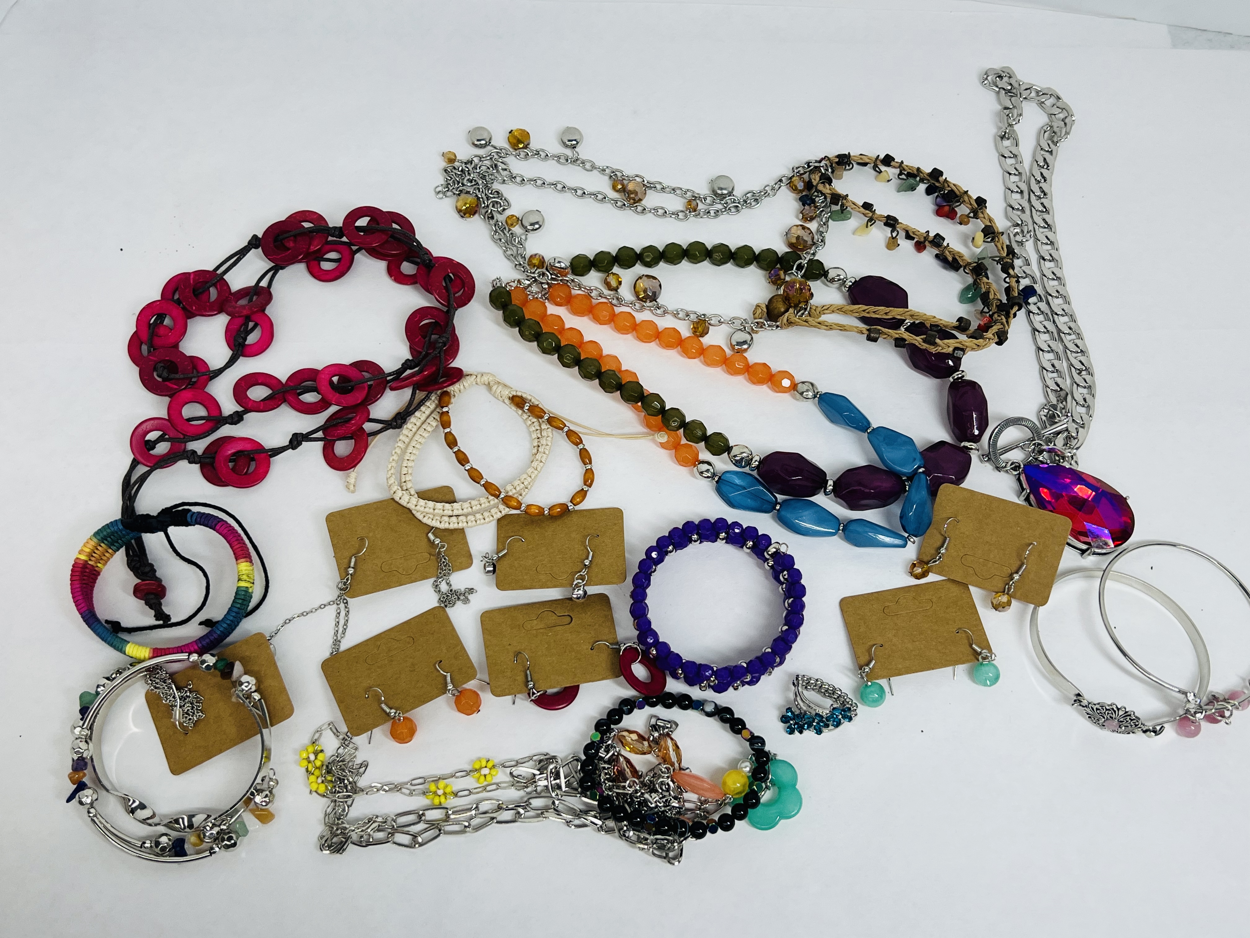 VARIOUS MAKERS, EIGHTEEN-PIECE COSTUME JEWELRY, CONTEMPORARY