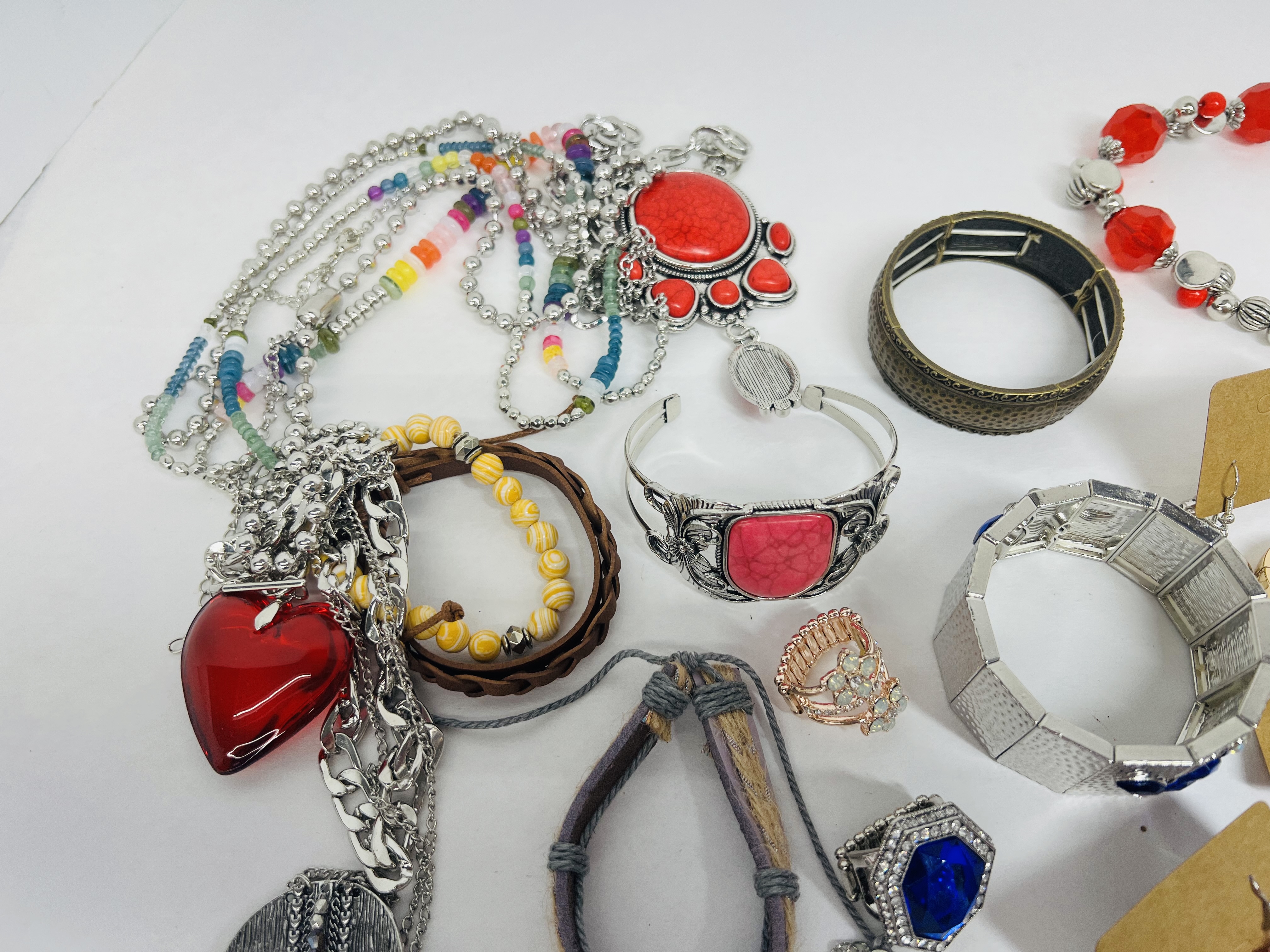 ASSORTED MIXED MEDIA COSTUME JEWELRY, CIRCA 2000
