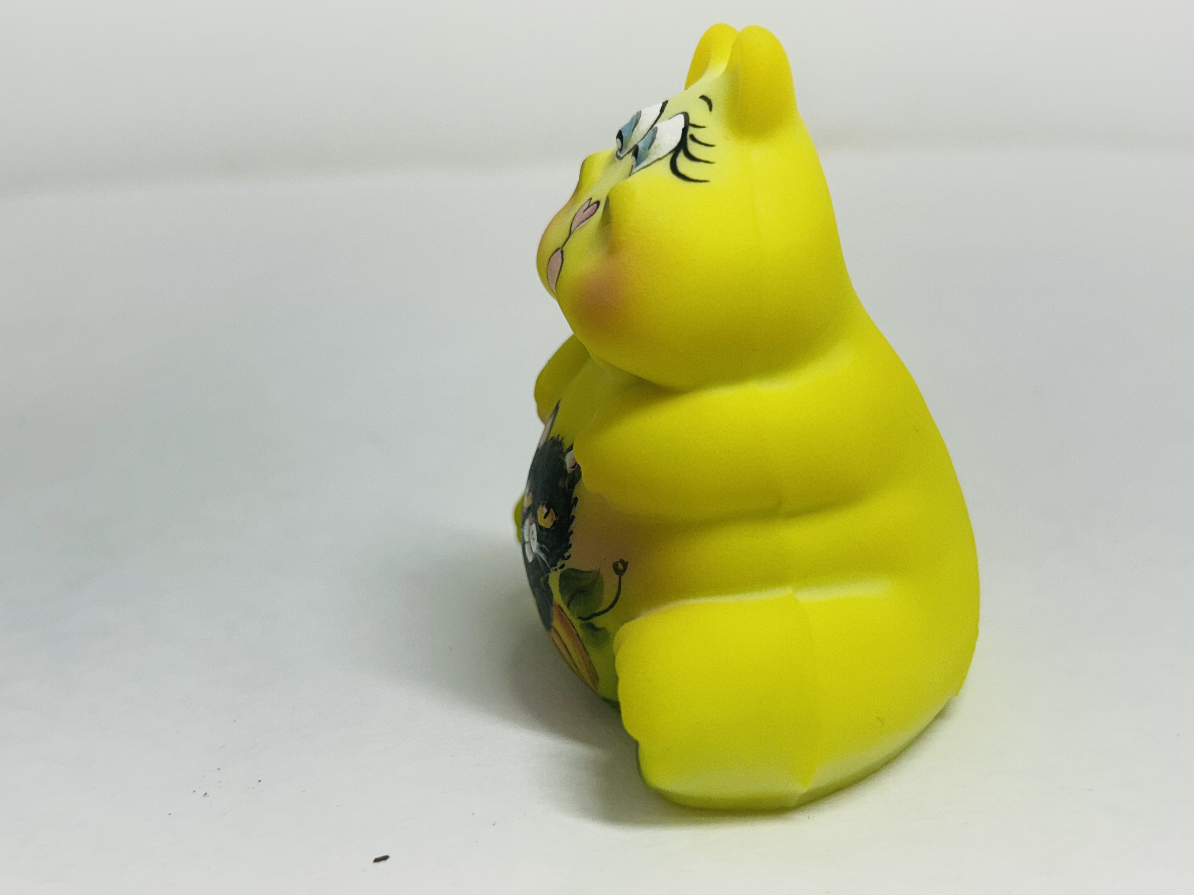FENTON GLASS HIPPO FIGURINE, 2020