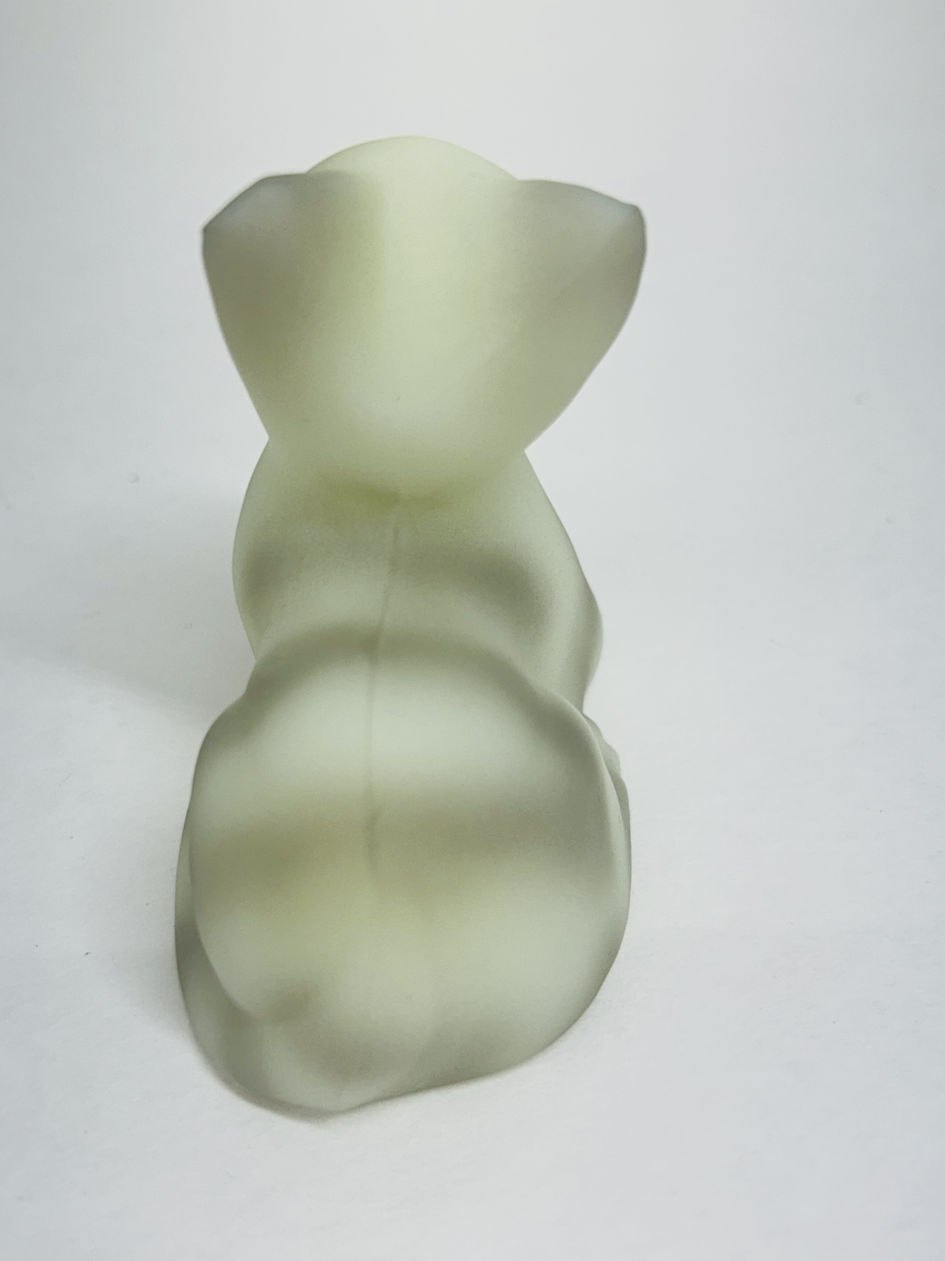 FENTON CUSTARD GLASS CAT, CIRCA 2000