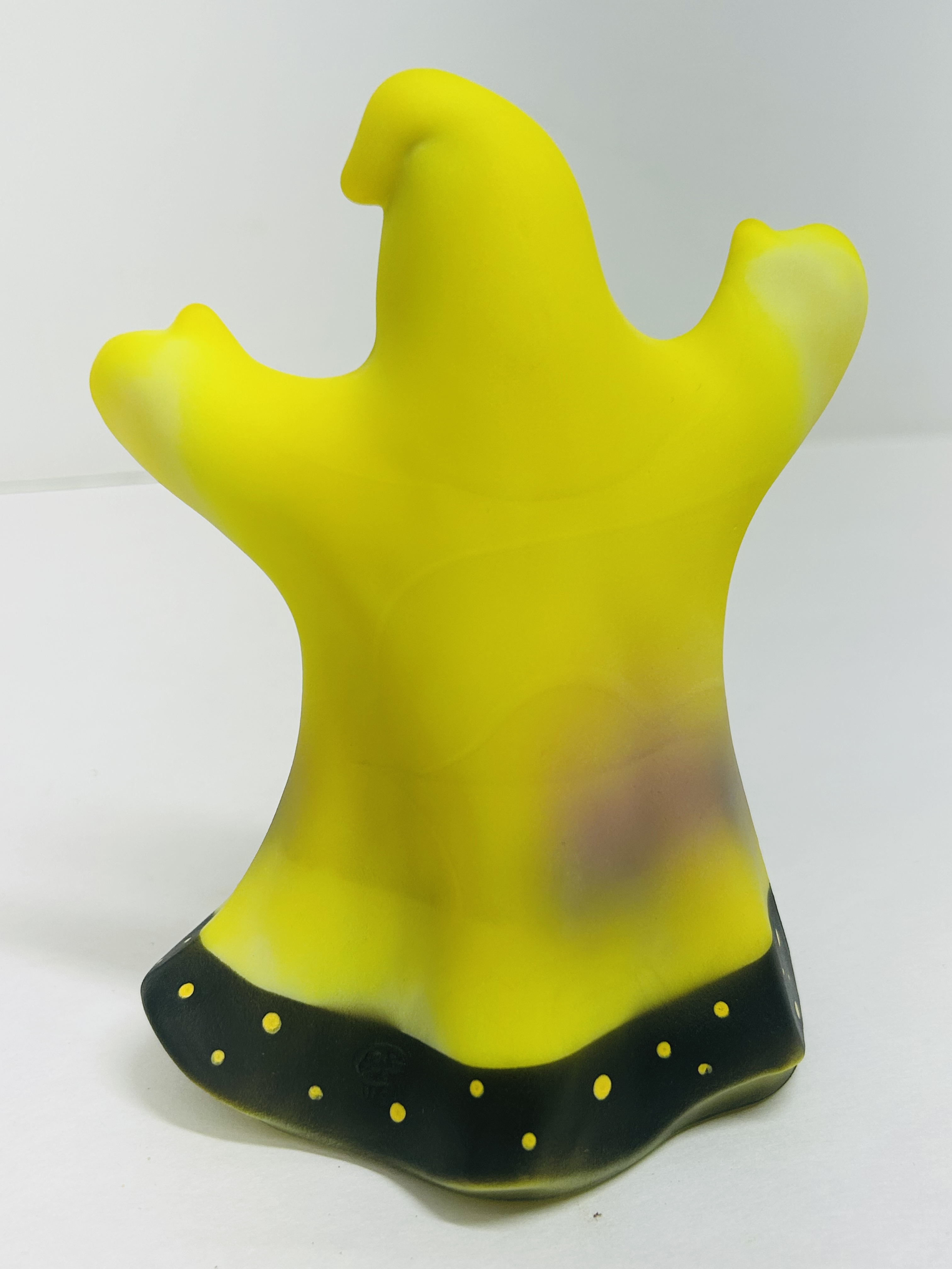 FENTON YELLOW SATIN GLASS GHOST, 2020