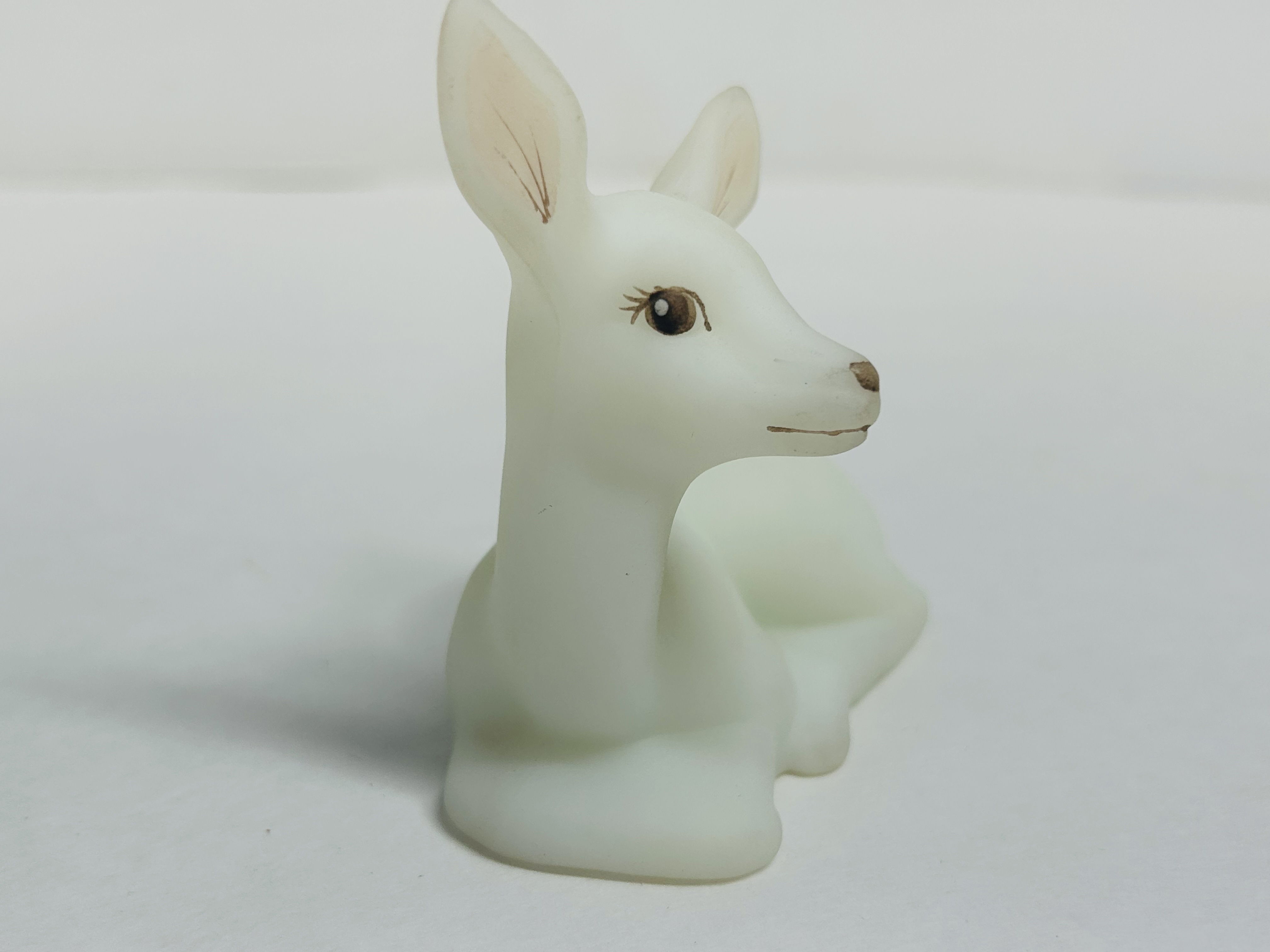 FENTON WHITE SATIN GLASS FAWN