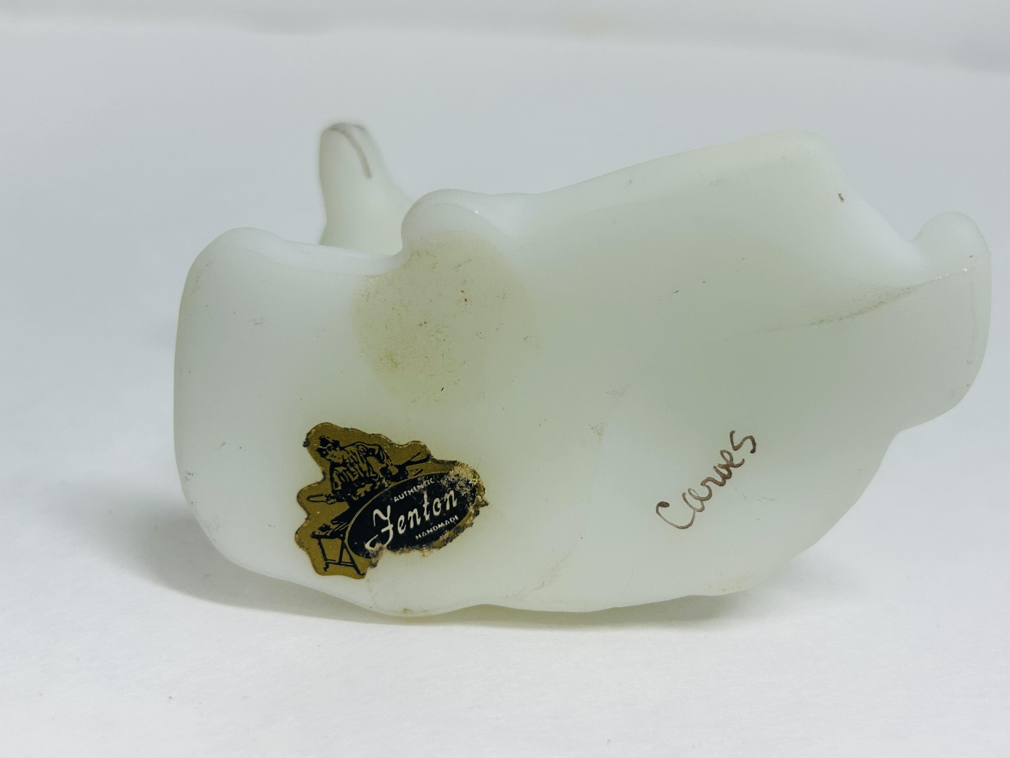 FENTON WHITE SATIN GLASS FAWN