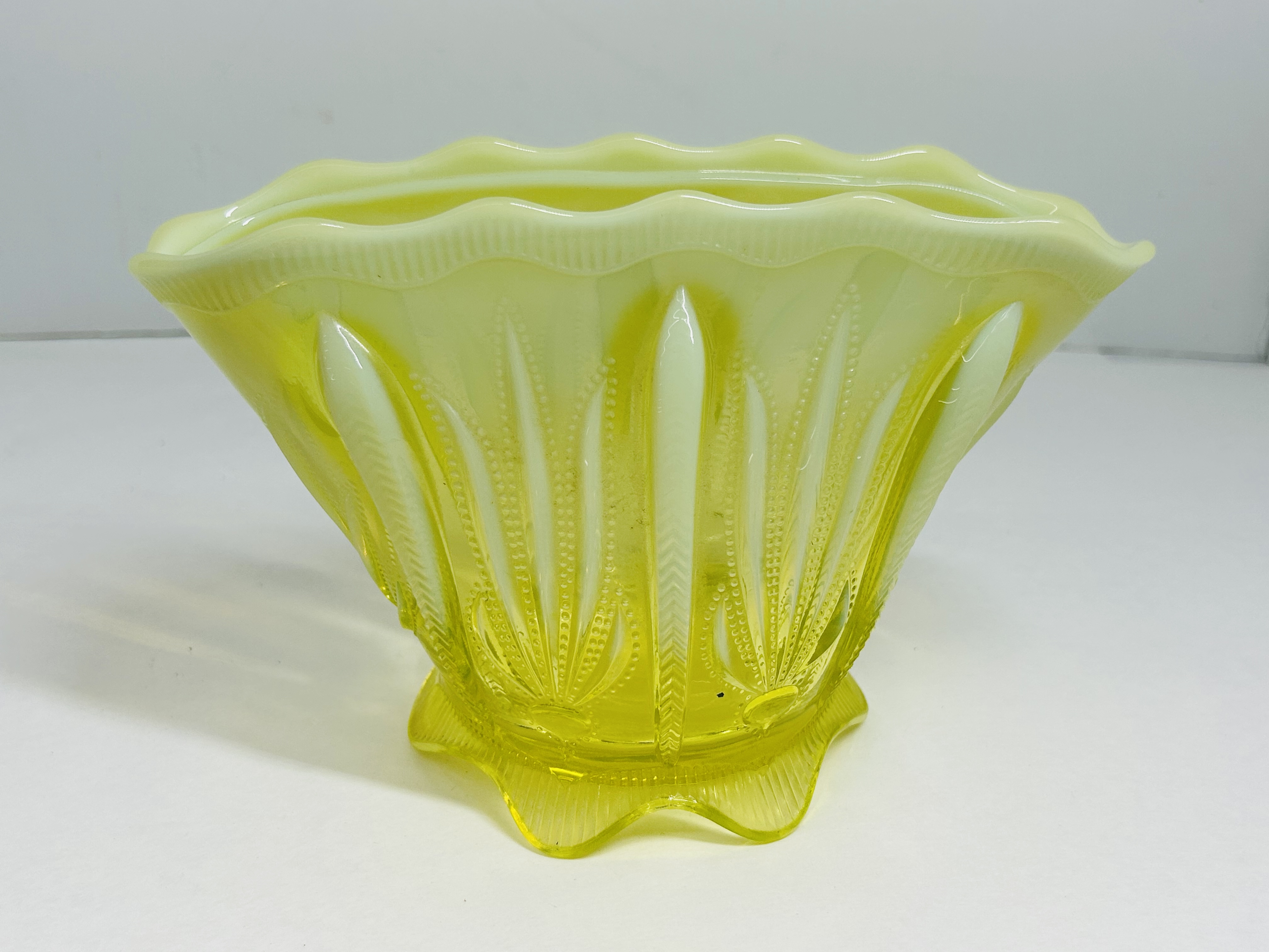 JEFFERSON URANIUM GLASS BOWL, 1905
